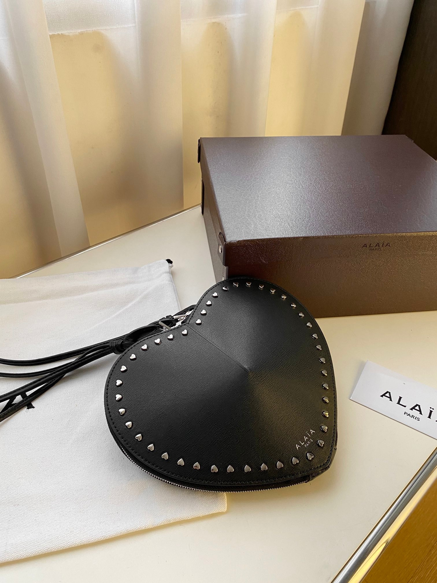 ALAÏA Le Coeur Heart Bag 18.5x20.5x5cm