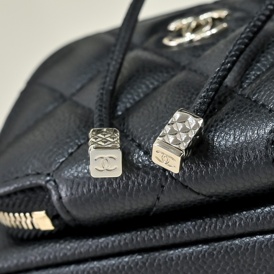 Ch*el mini bucket bag 12.5x19x7.5cm