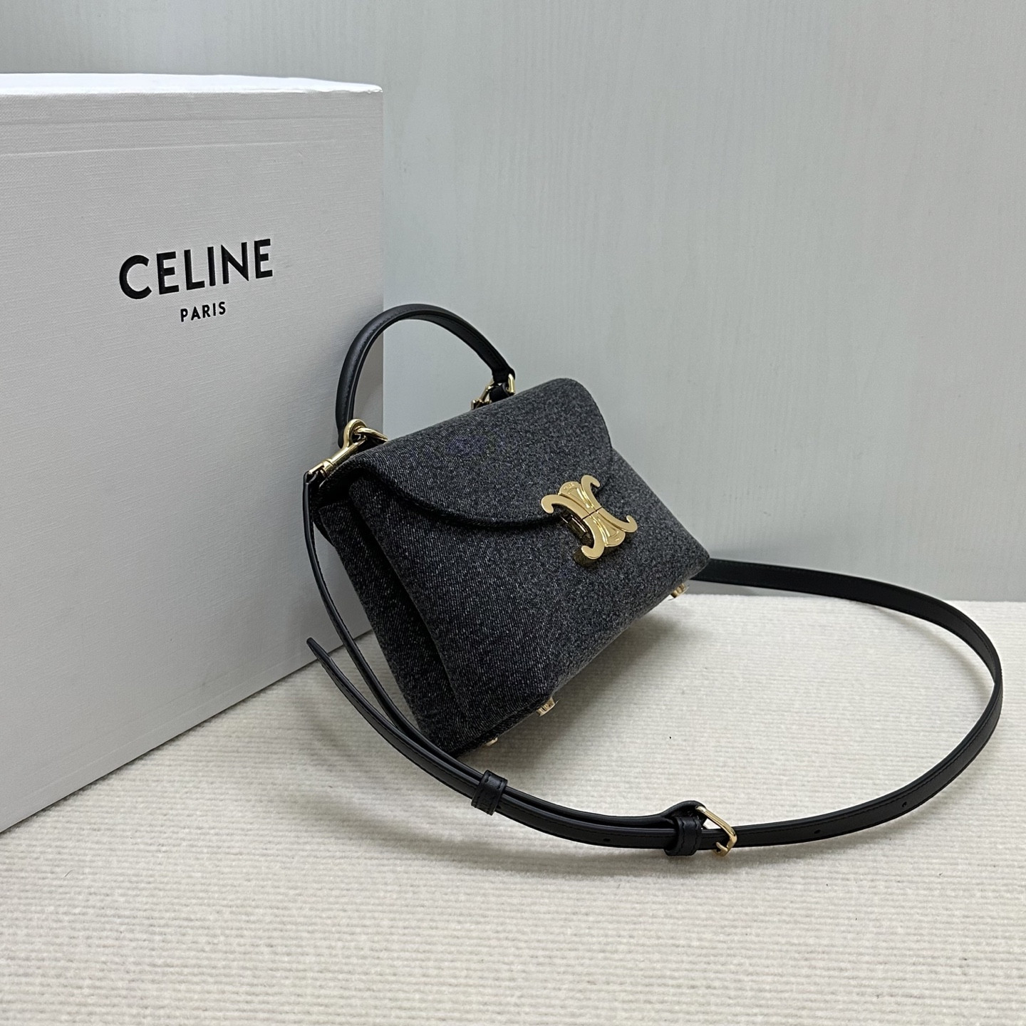 ce**e teen nino bag in De*1m 20.5x13x8cm