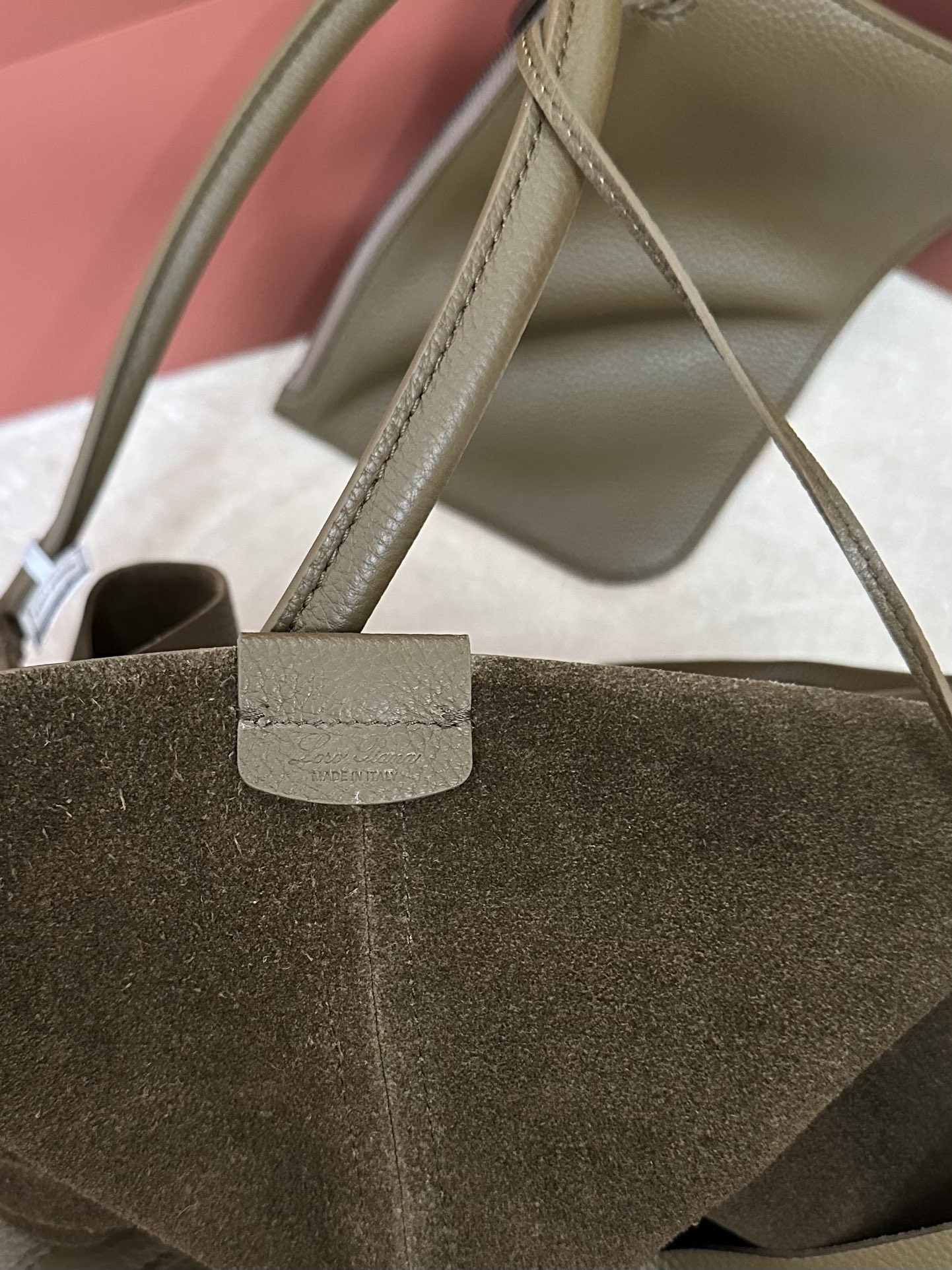 L**o p*ana bale hobo 40x32x27cm handle length 22cm without box