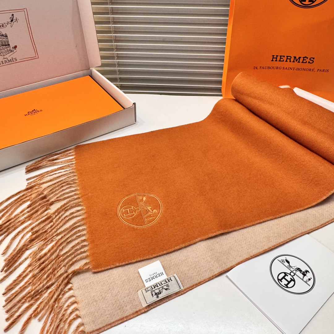 H**mes double-sided scarf 30x200cm
