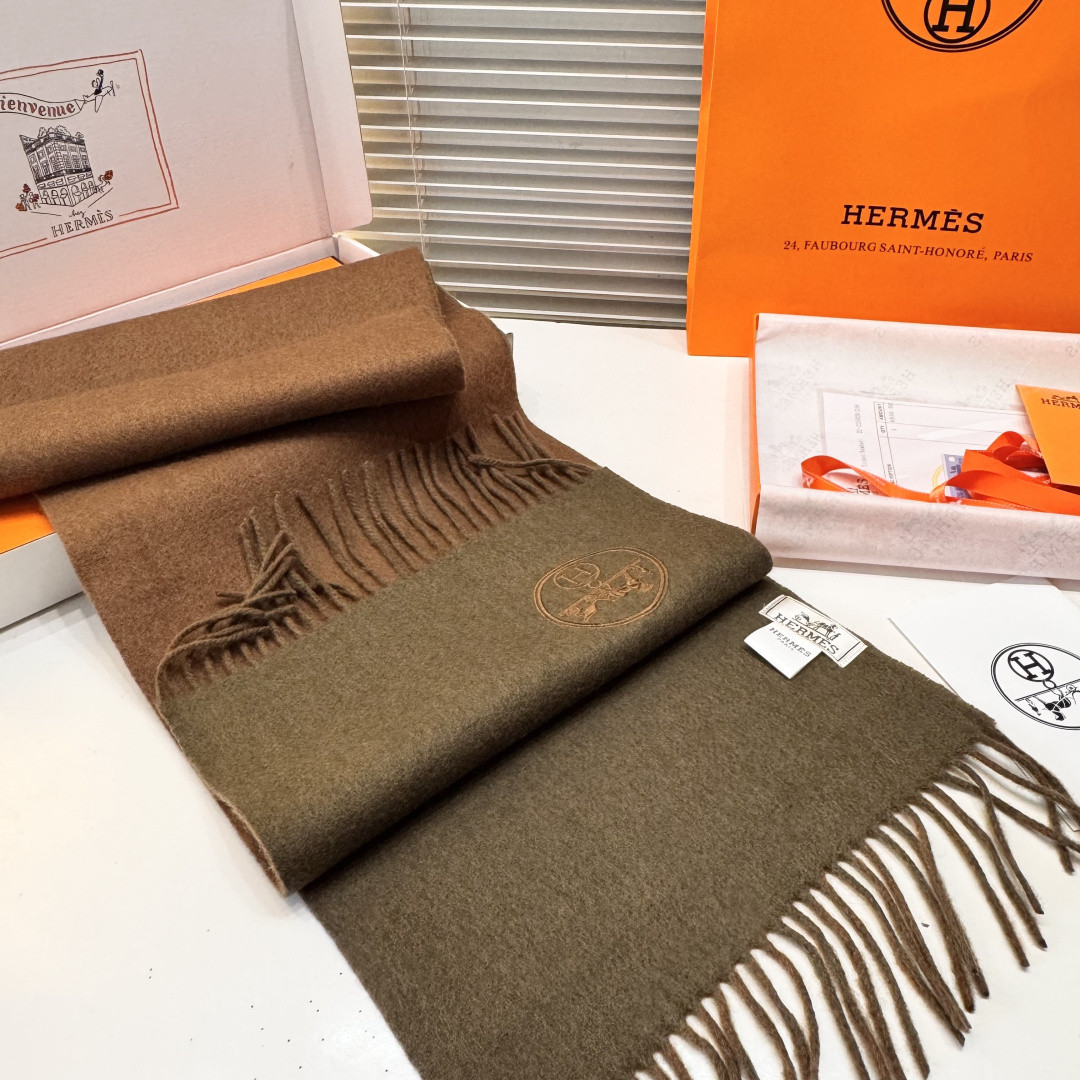 H**mes double-sided scarf 30x200cm