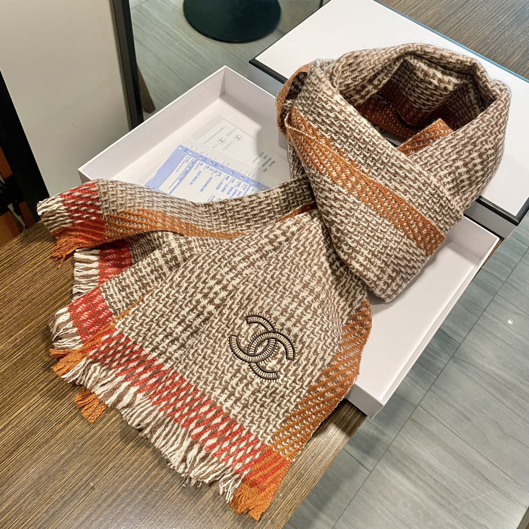 Ch*el scarf 38x200cm 100% wool