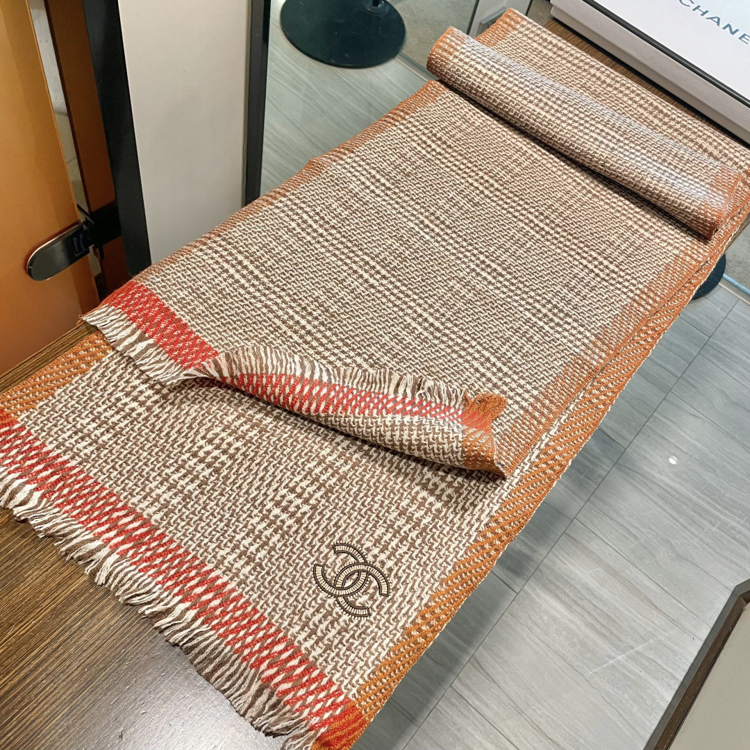 Ch*el scarf 38x200cm 100% wool