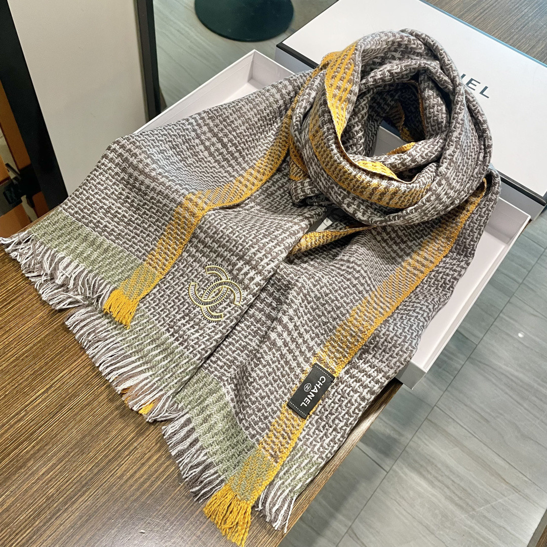 Ch*el scarf 38x200cm 100% wool
