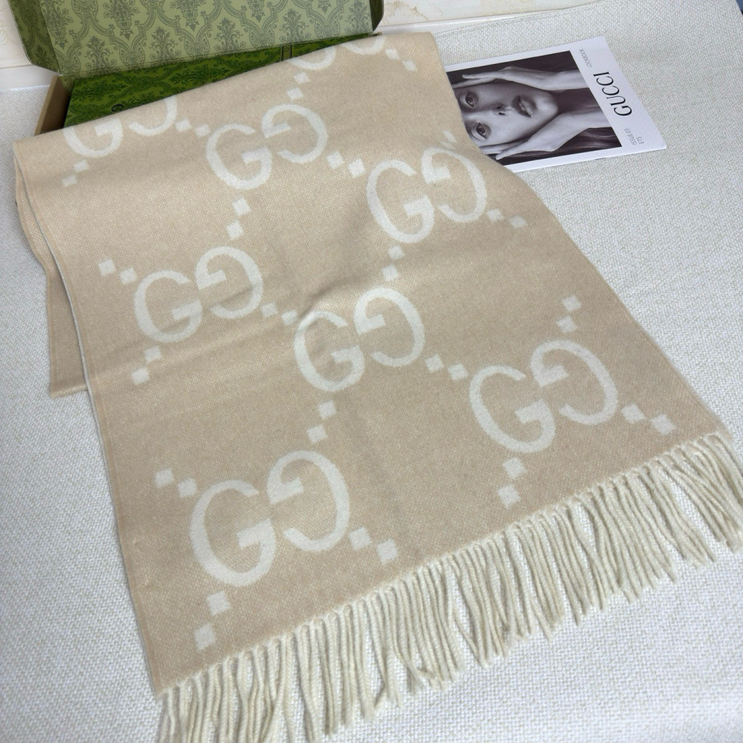 G*u*i scarf 45x200cm 100% cashmere