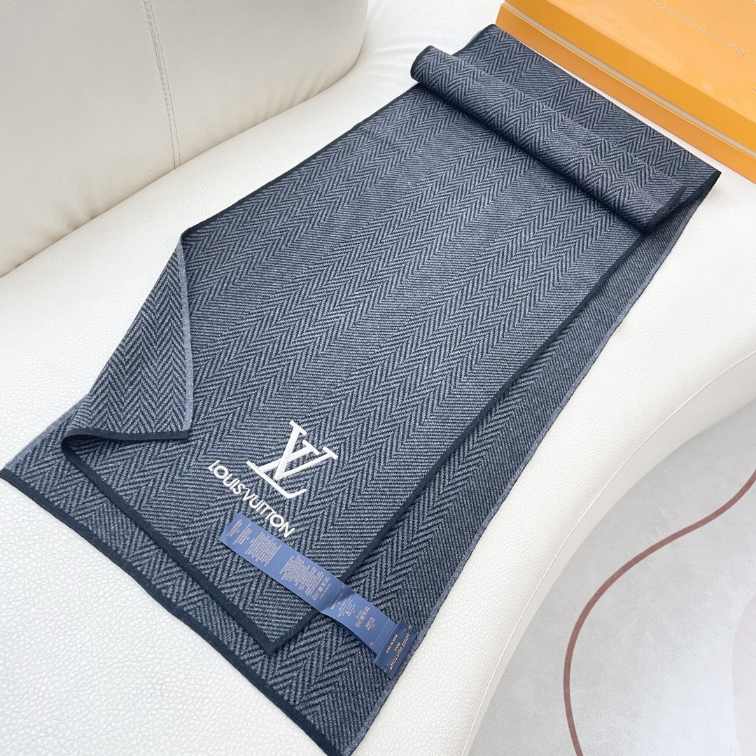l0*is V*t0n scarf 32x180cm 100% knitted cashmere