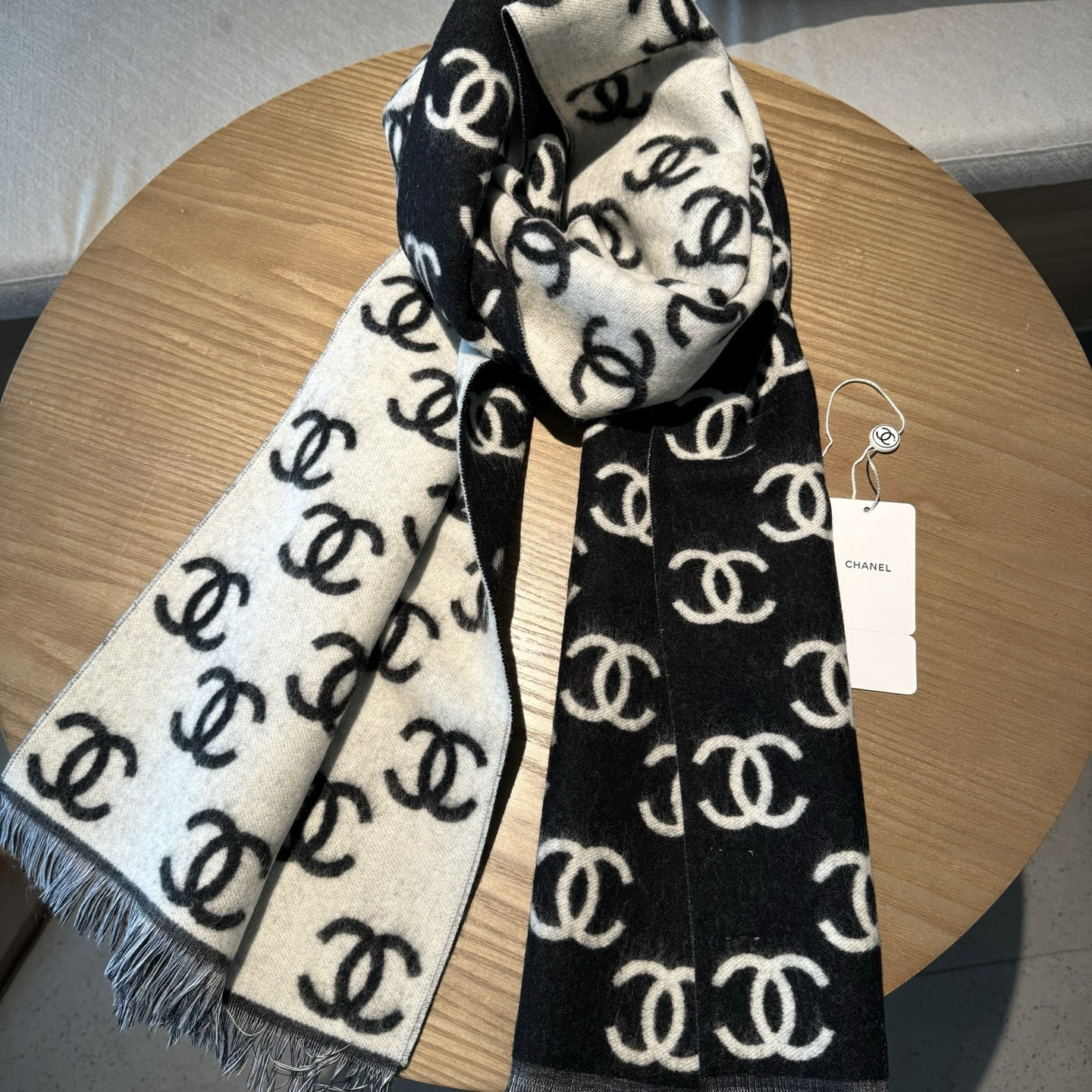 Ch*el scarf 35x180cm 92% wool 8% cashmere