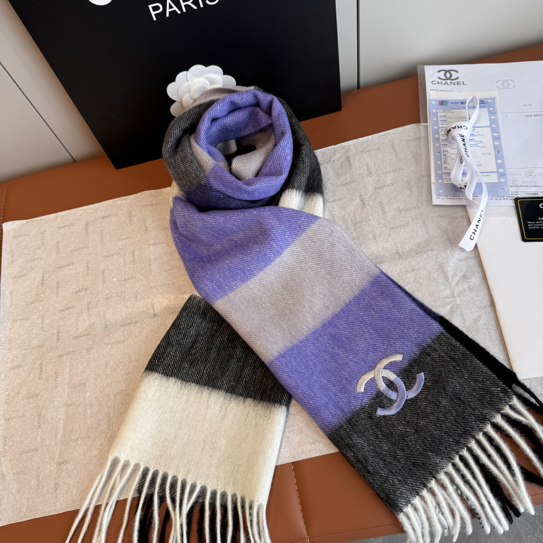 Ch*el scarf 30x200cm 100% lamb