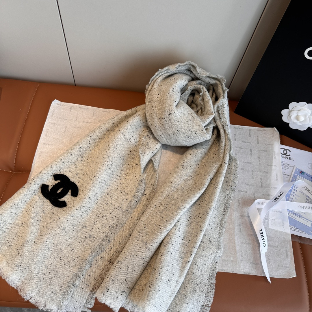 Ch*el scarf 70x180cm 100% cashmere