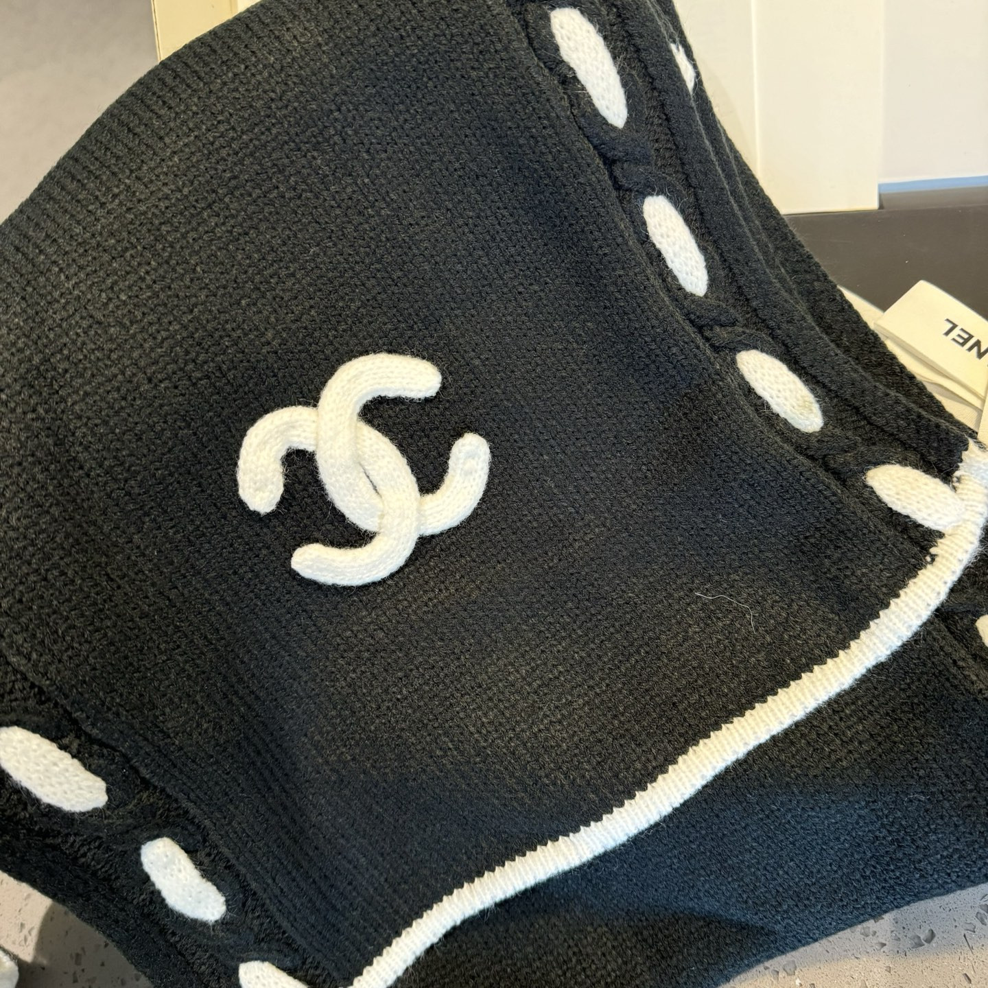 Ch*el scarf 32x170cm 100% cashmere