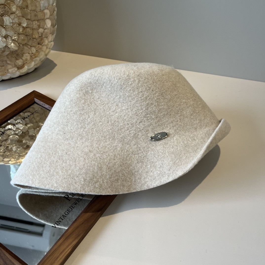 Ce**e bucket hat 57cm head circumference