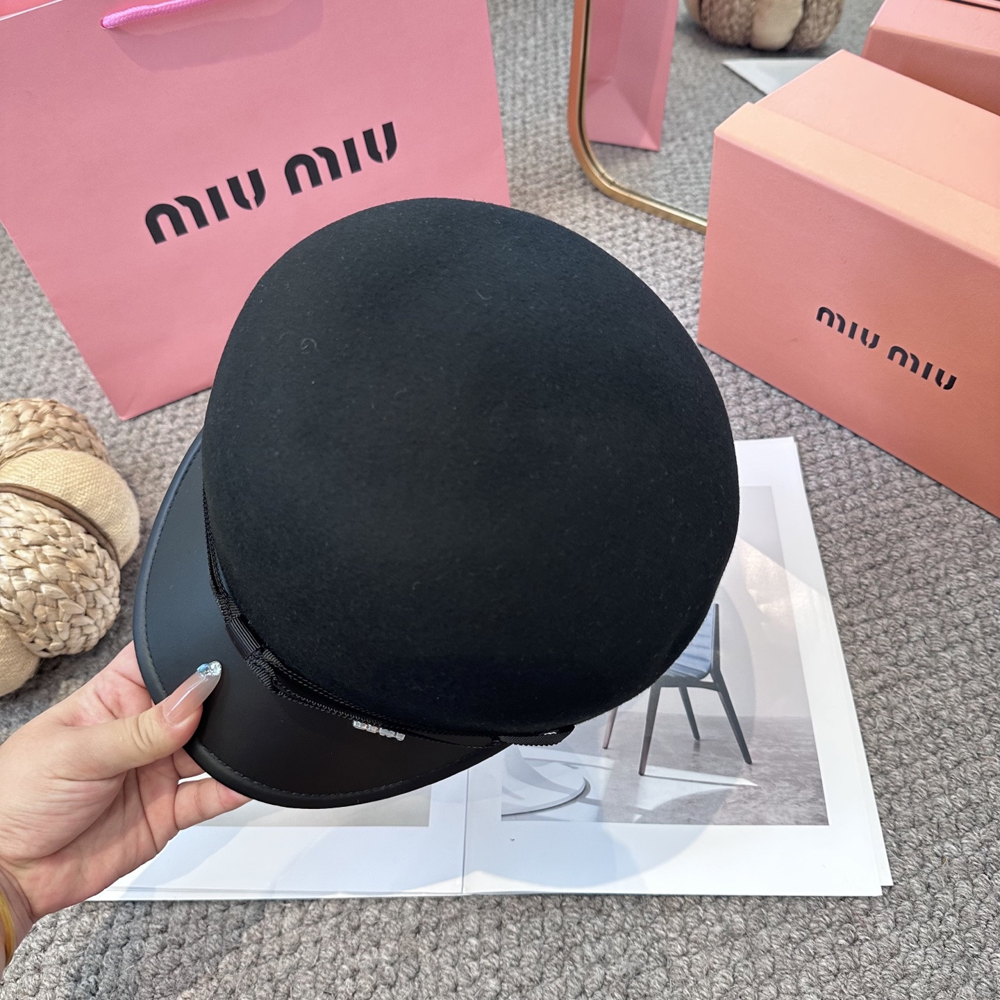 M1v M1v hat
