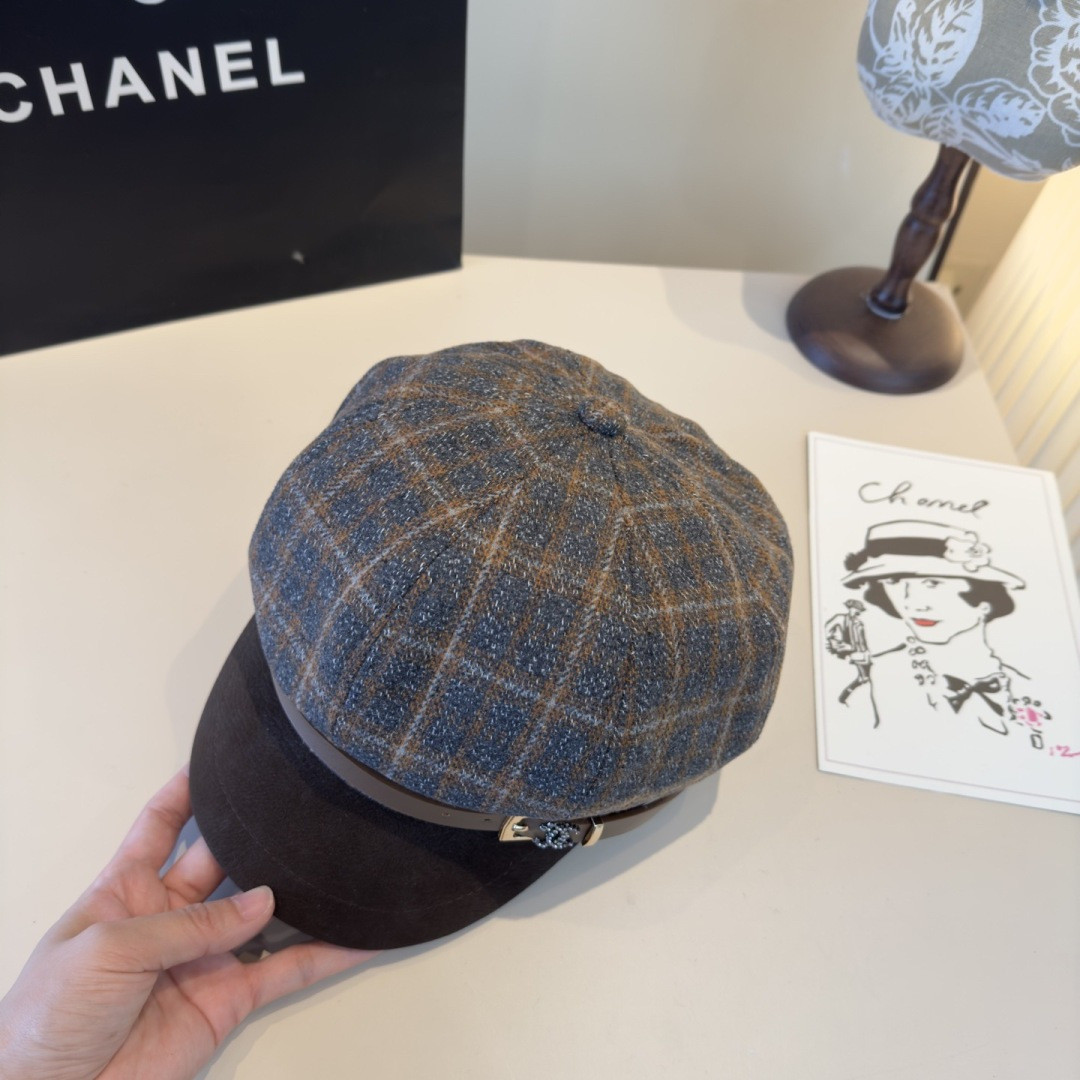 Ch*el newsboy cap 57cm head circumference