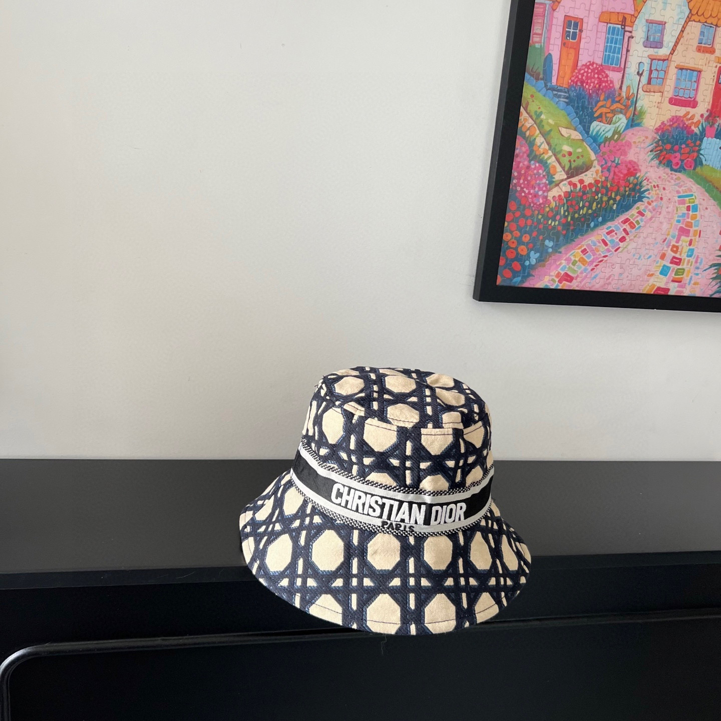 D*or bucket hat