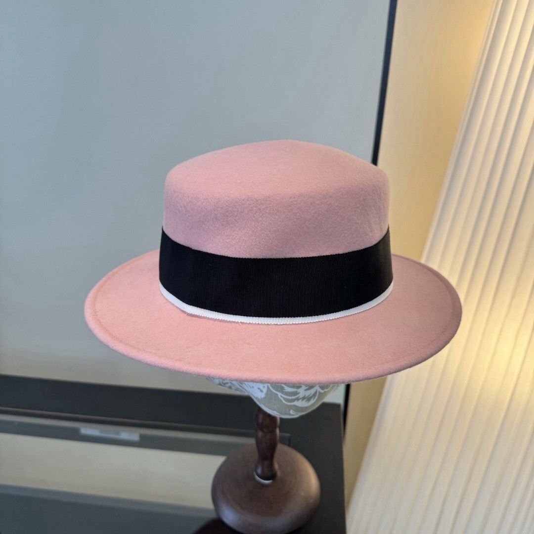G*u*i wool felt hat 57cm head circumference