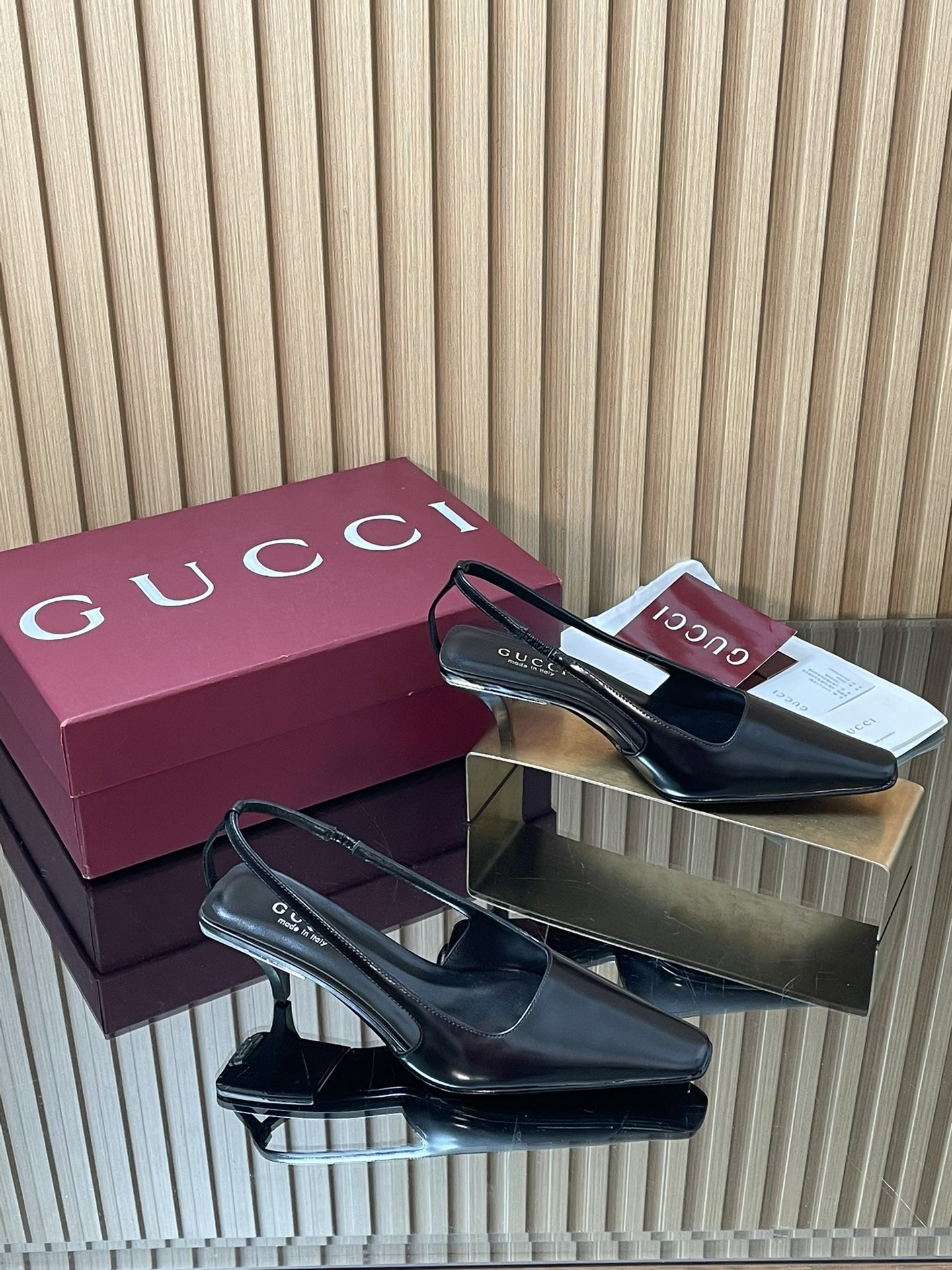 ua G*u*i slingback with crystal logo 5.5cm heel