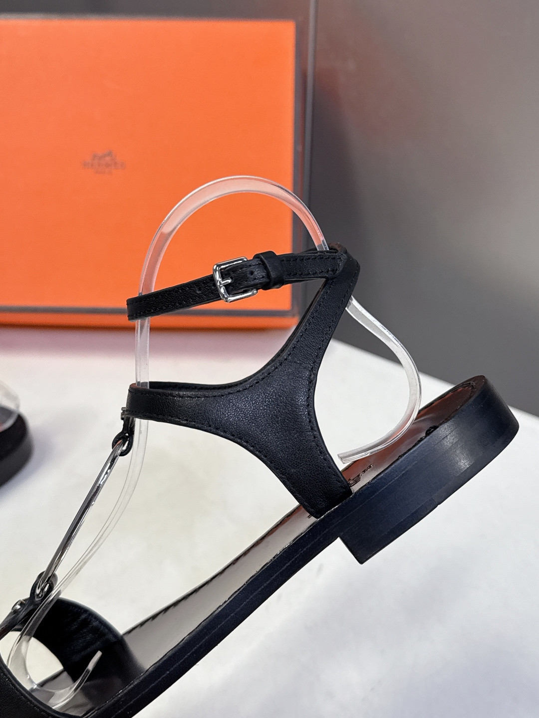 ua H**mes marinella sandal