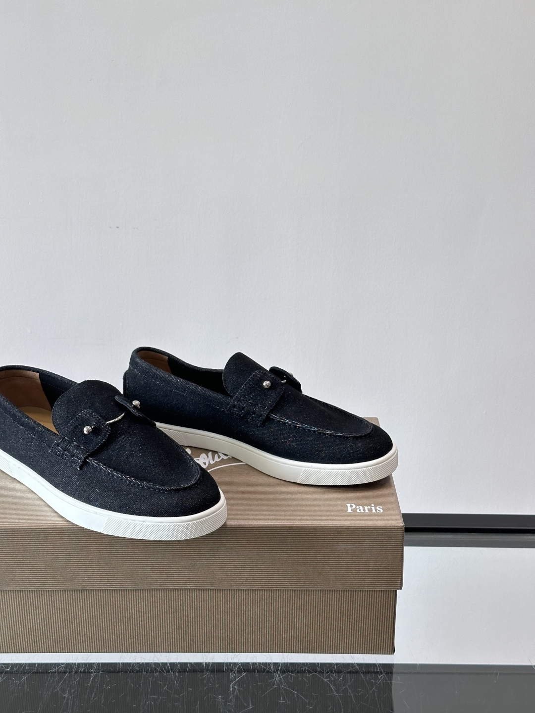 ua Ch**an louboutin chambeliboat boat shoes