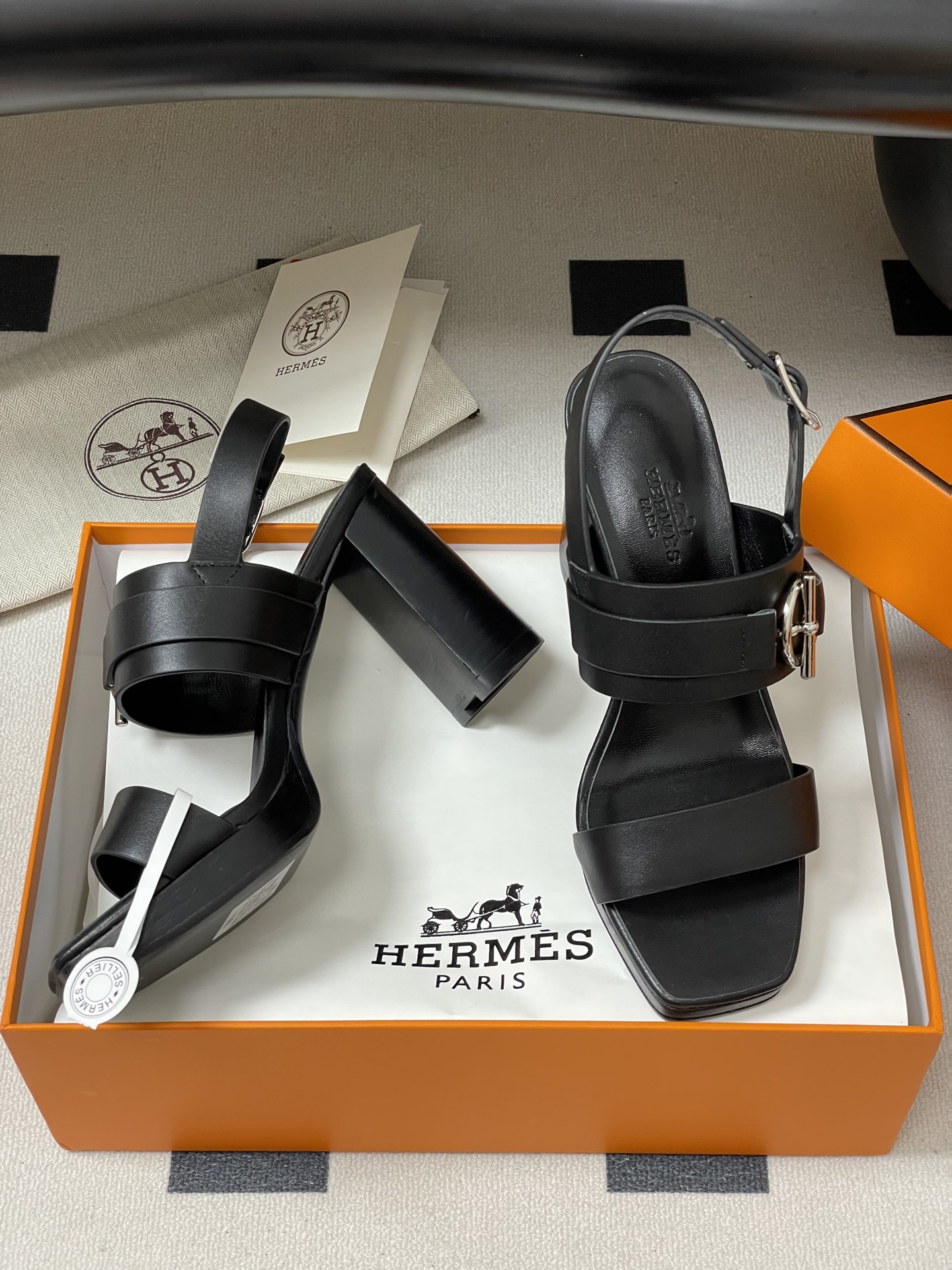 ua H**mes keen 90 sandal