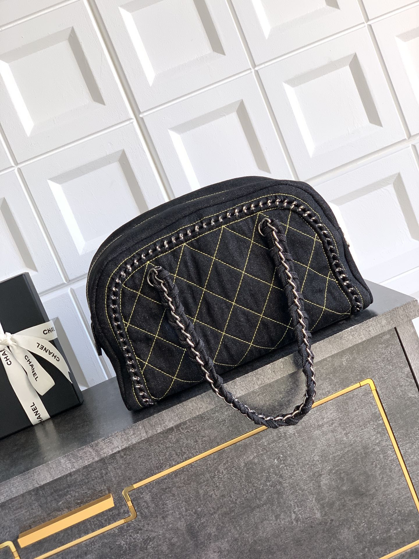 ch*el De*1m cc boston bag 33x20.5x15cm