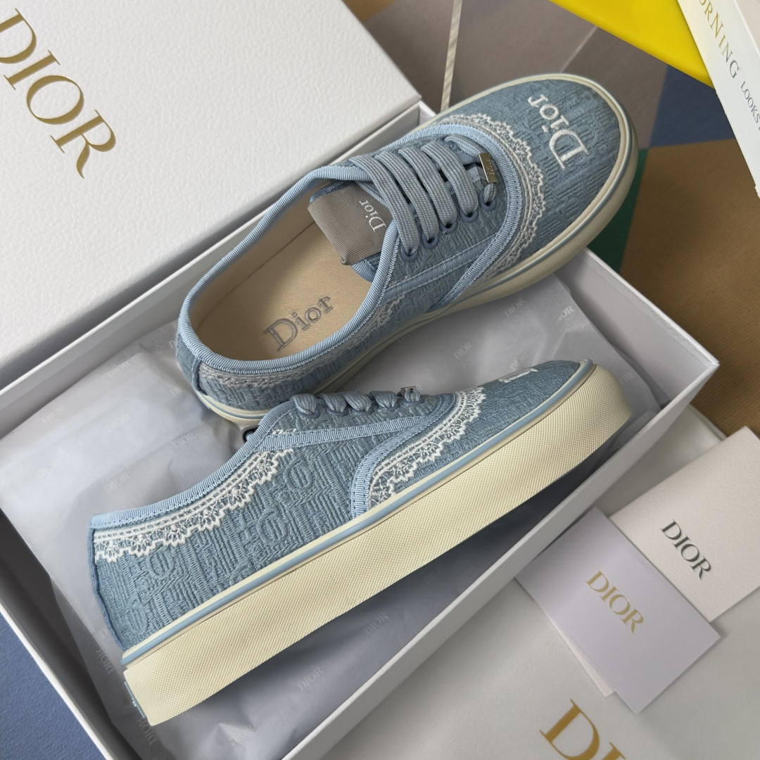 ua D*or saltwind sneaker