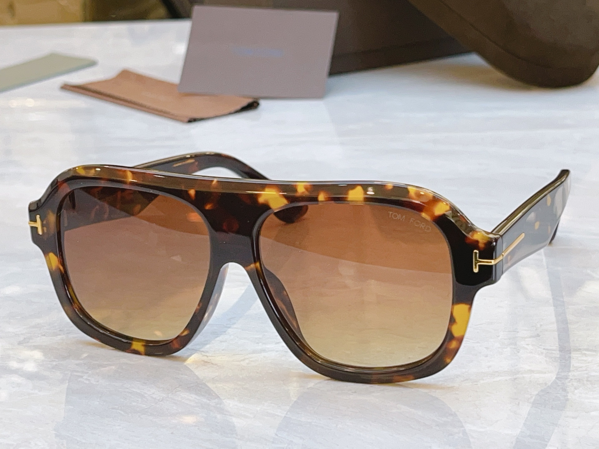 t0m F0rd glasses tf132401b 56-14-145