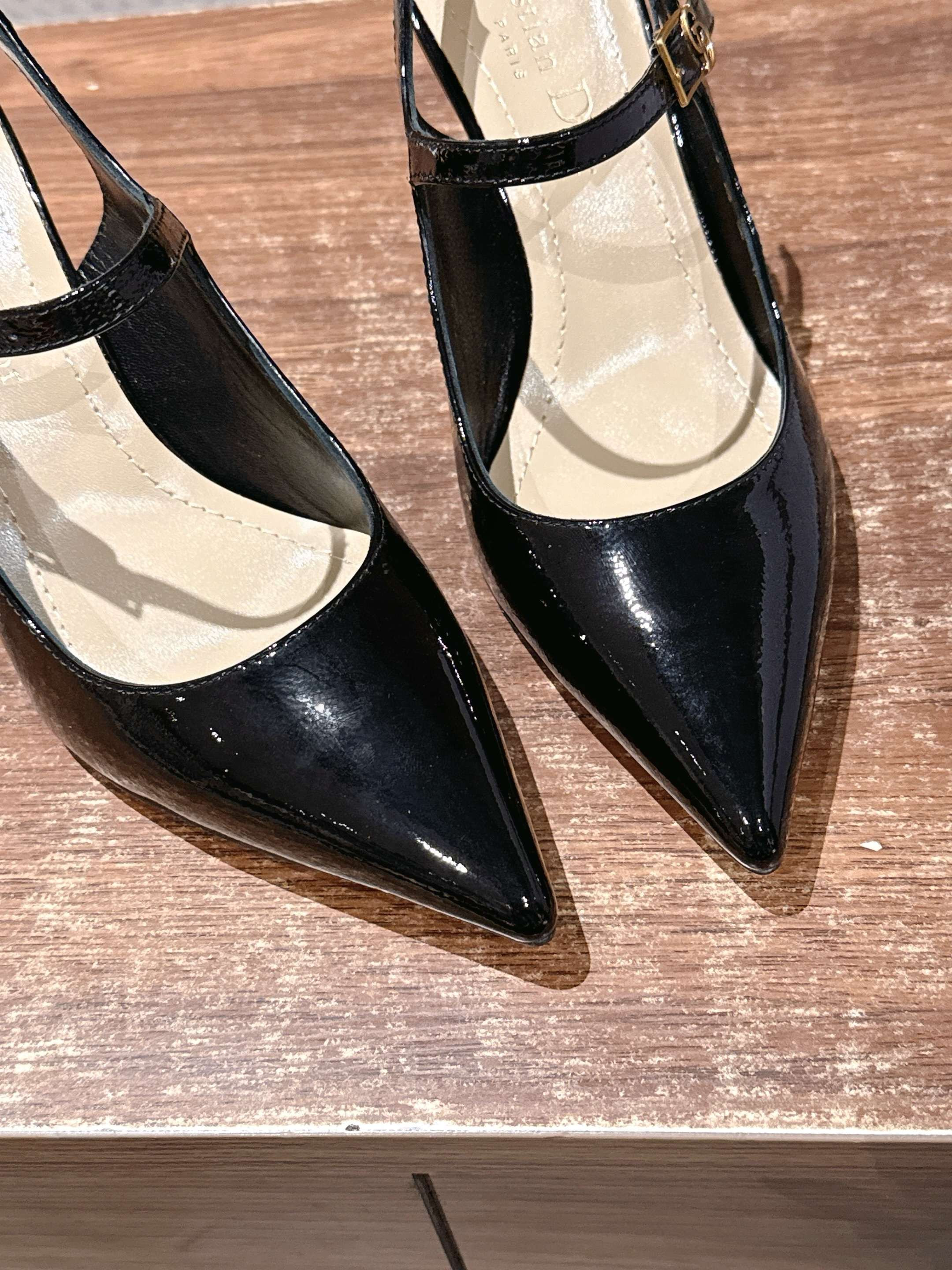 ua D*or icon slingback pump