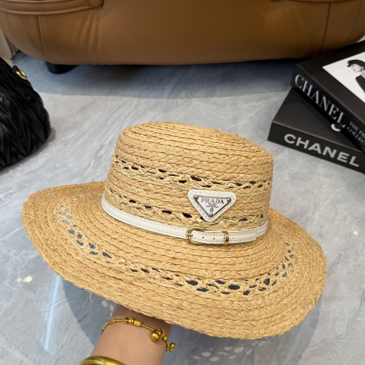 Pra*a straw hat