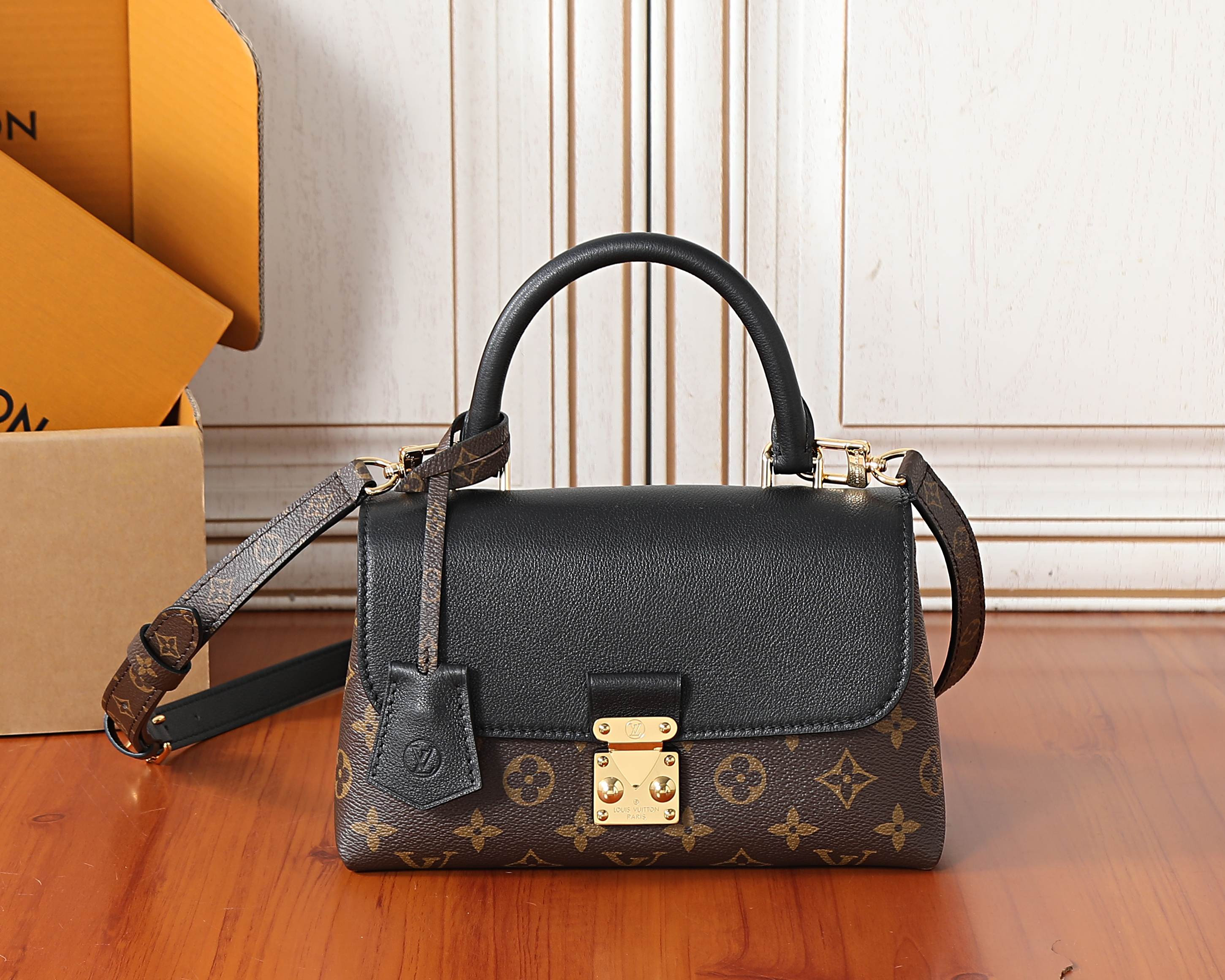 LV MADELEINE BB Handbag M27511 24.5x16x8cm