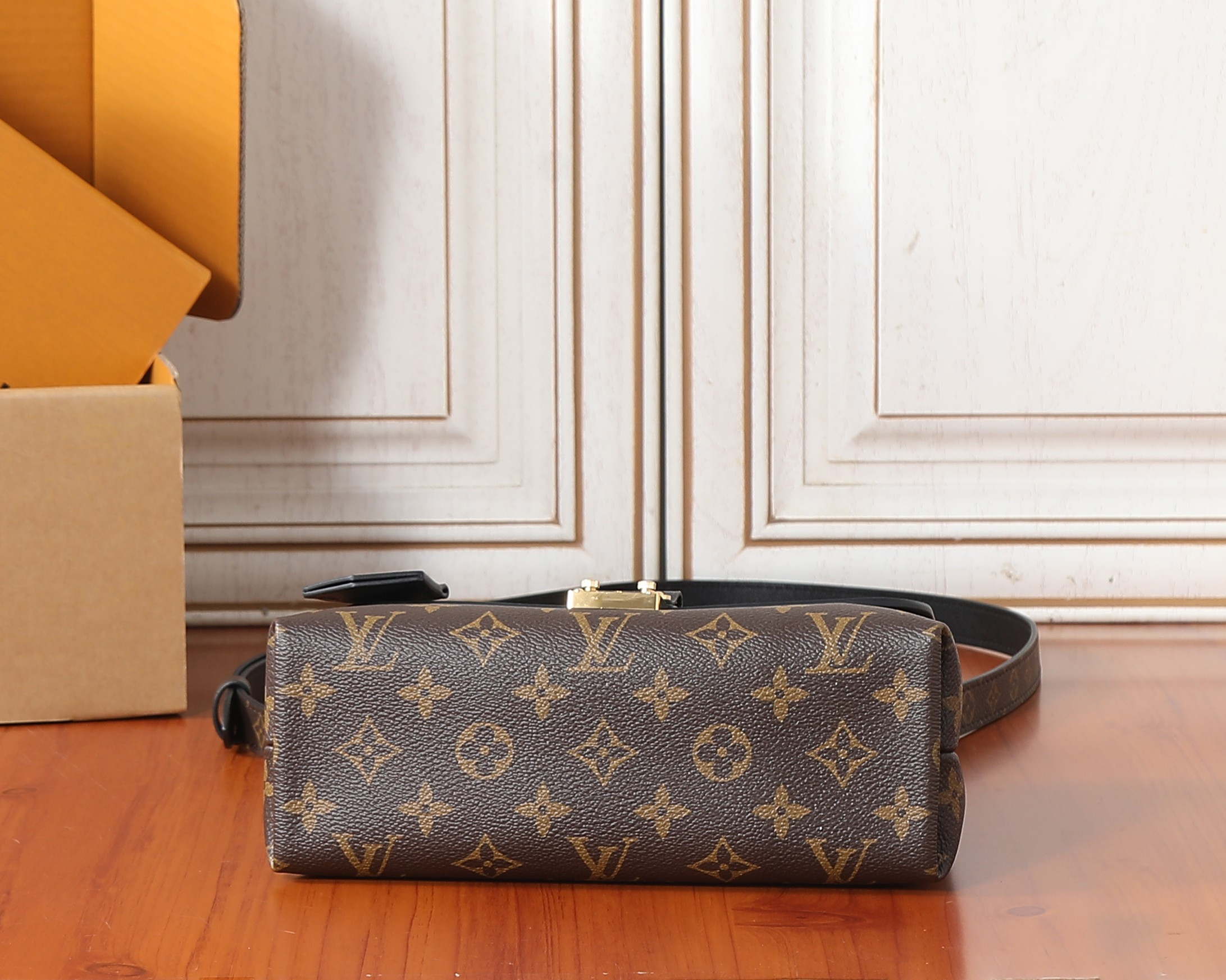 LV MADELEINE BB Handbag M27511 24.5x16x8cm