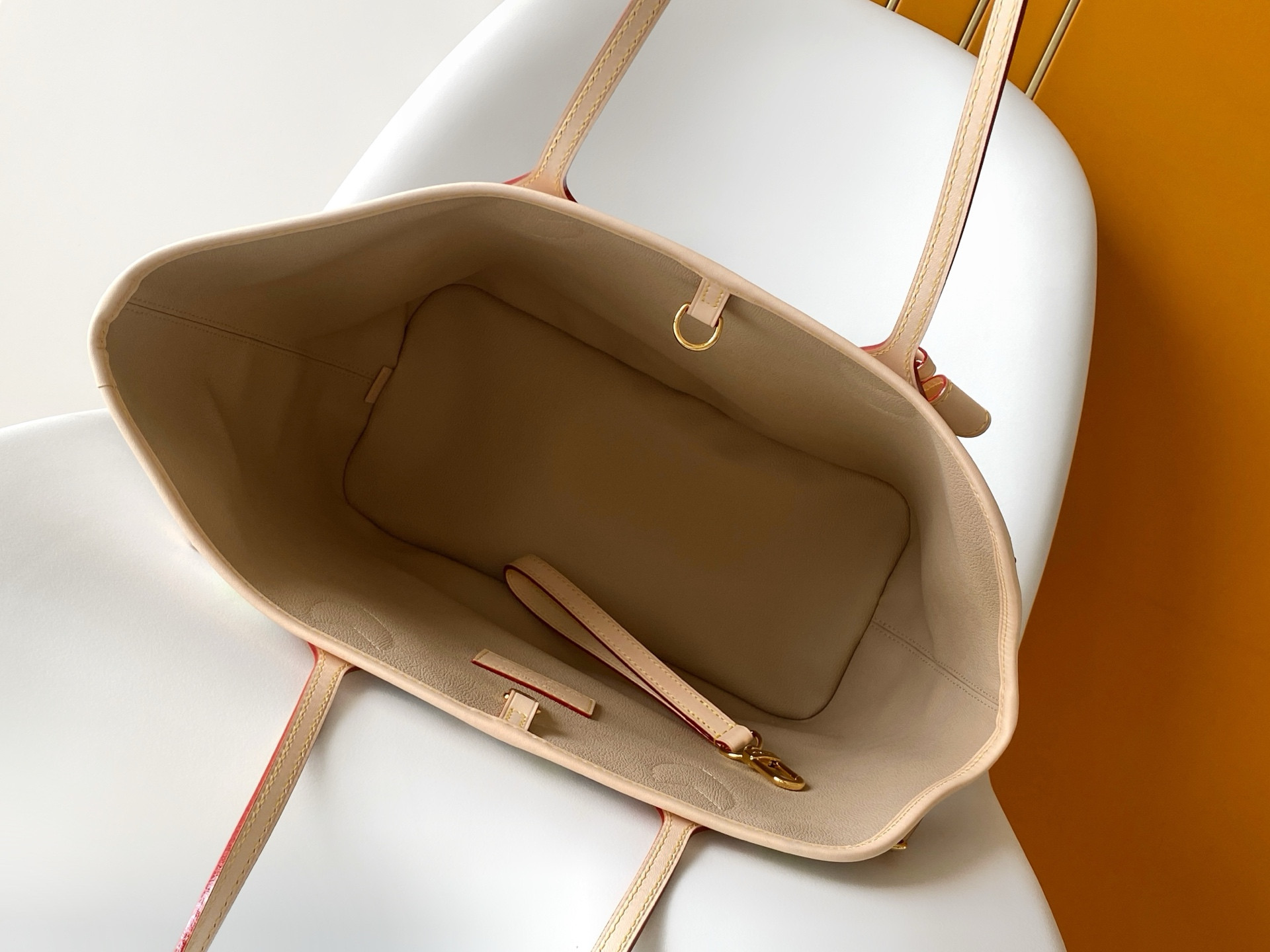 LV x TM NEVERWOOF Medium Pet Carrier M27839 31x28x14cm Without Box