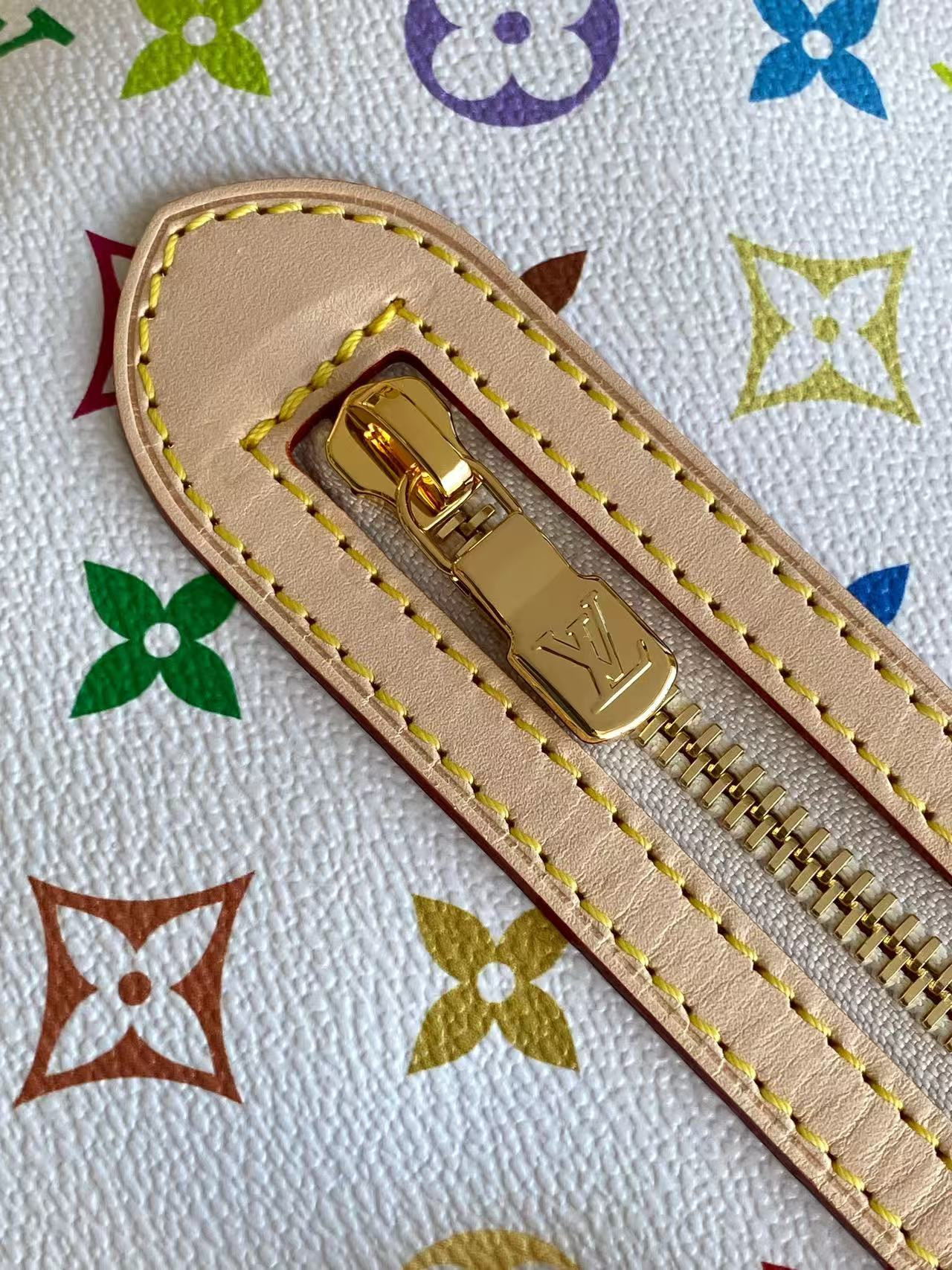 LV x TM LINEUP Handbag M27582 34.5x26x13cm