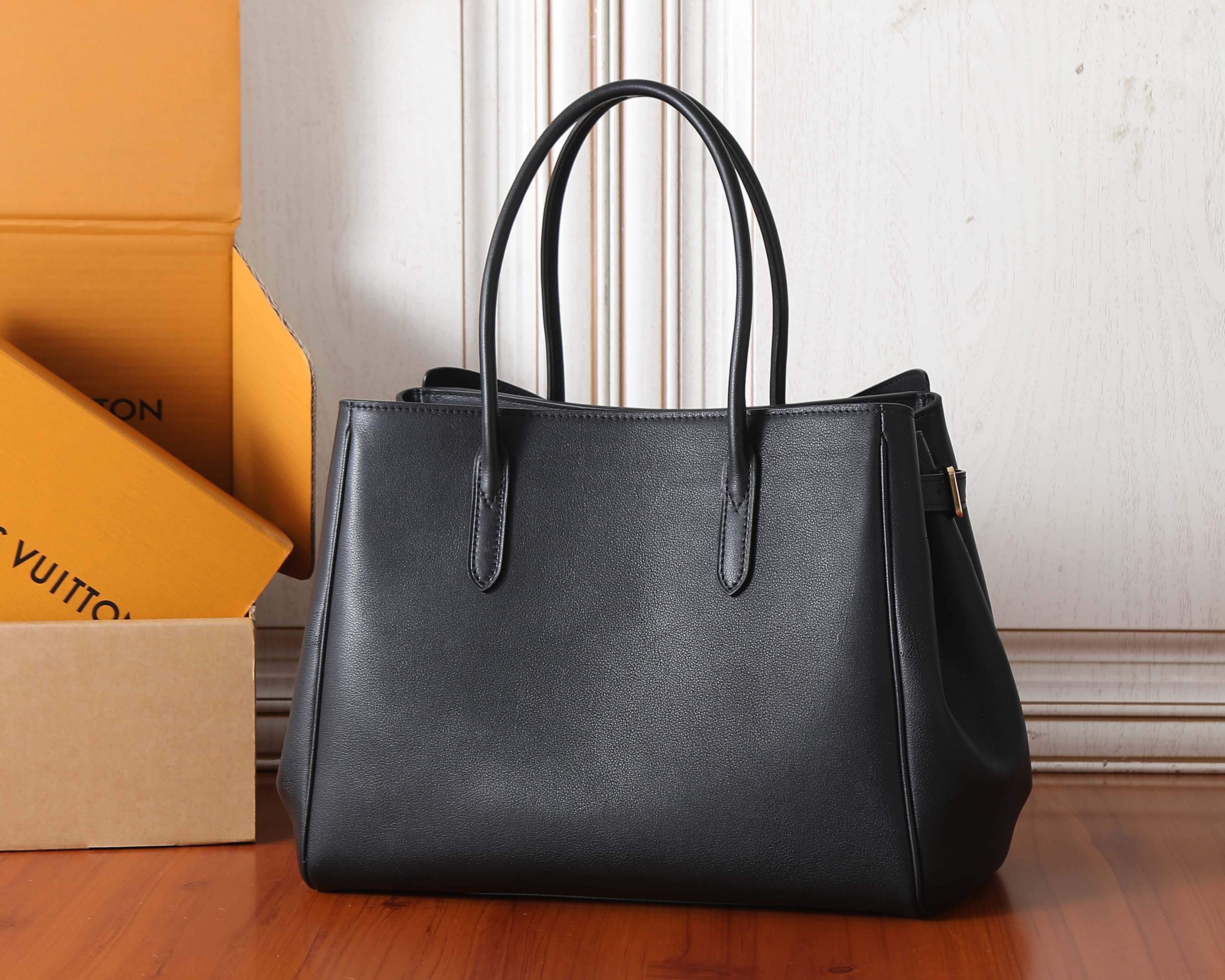 LV Vendome MM M26338 35.5x28x17cm