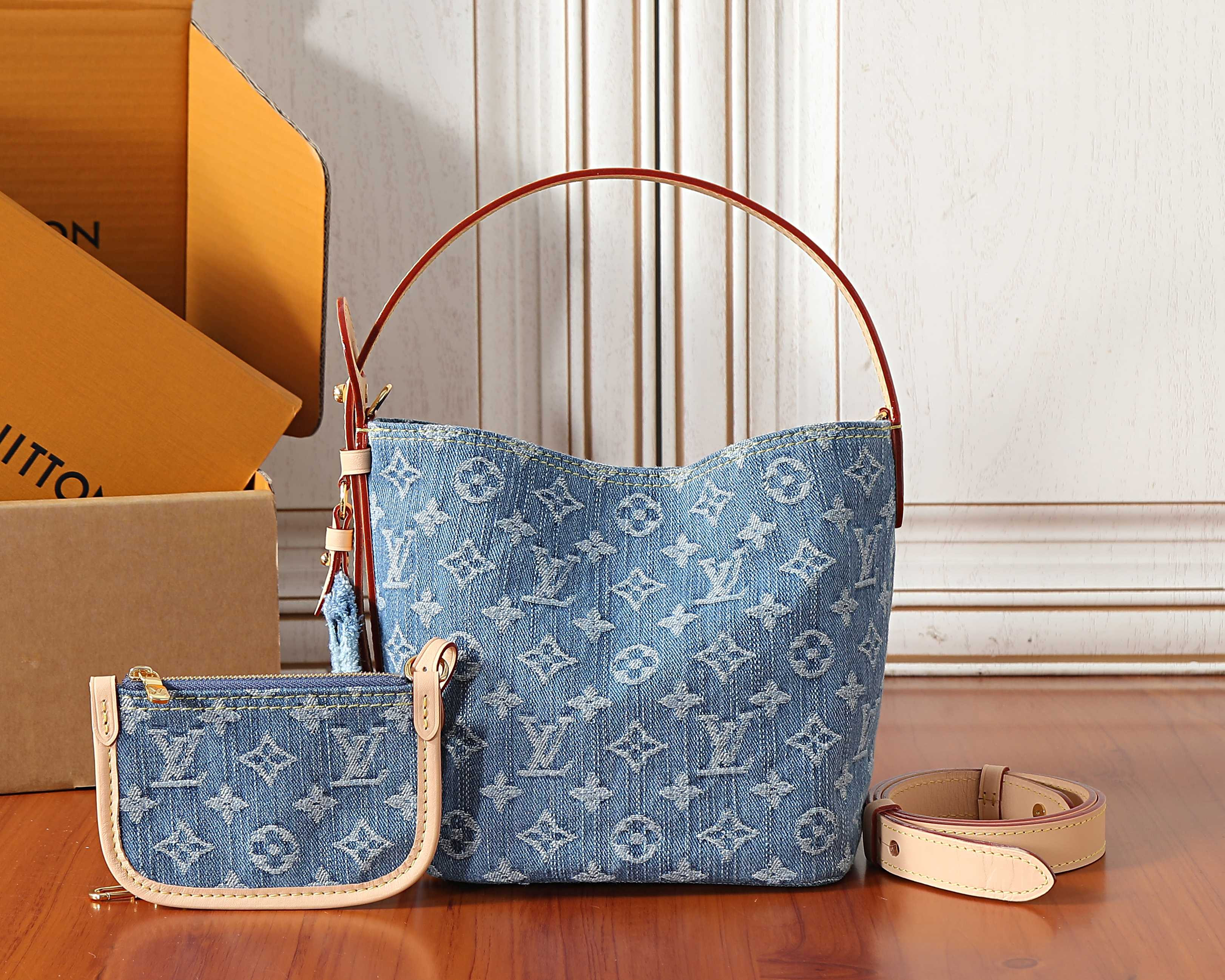 LV All In BB M28107 16x18x12cm