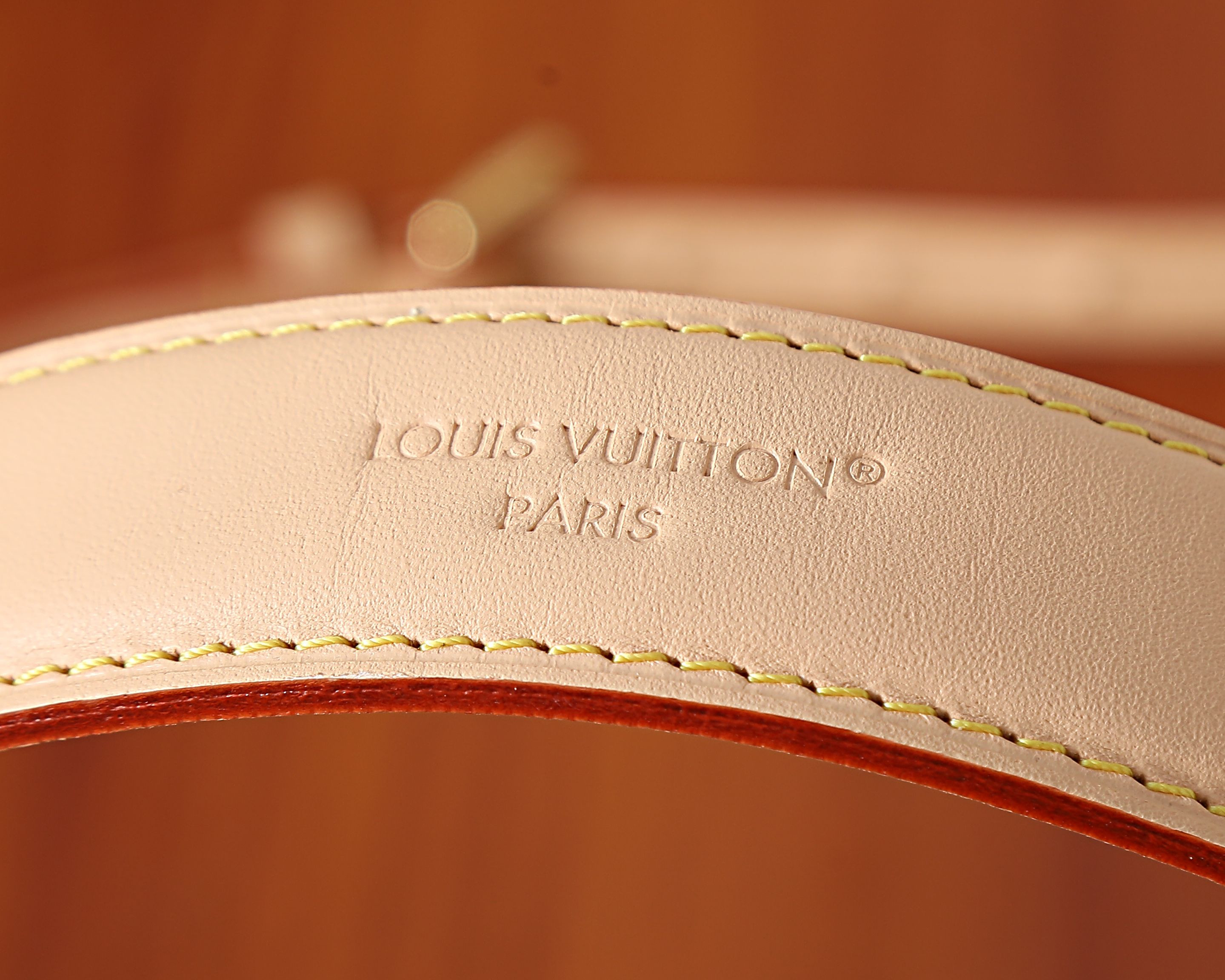 LV Side Trunk MM East West M27451 28x15x7cm
