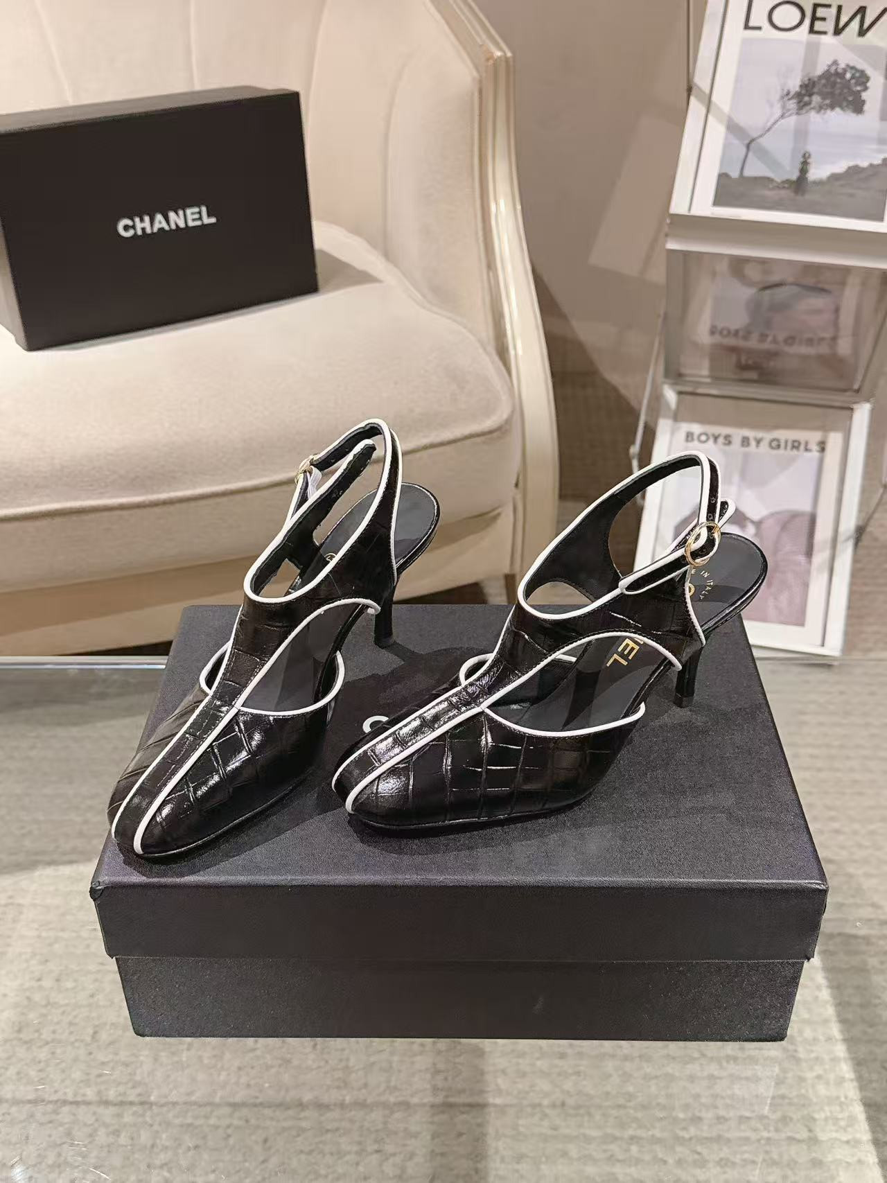 ua Ch*el slingbacks 8.5cm heel