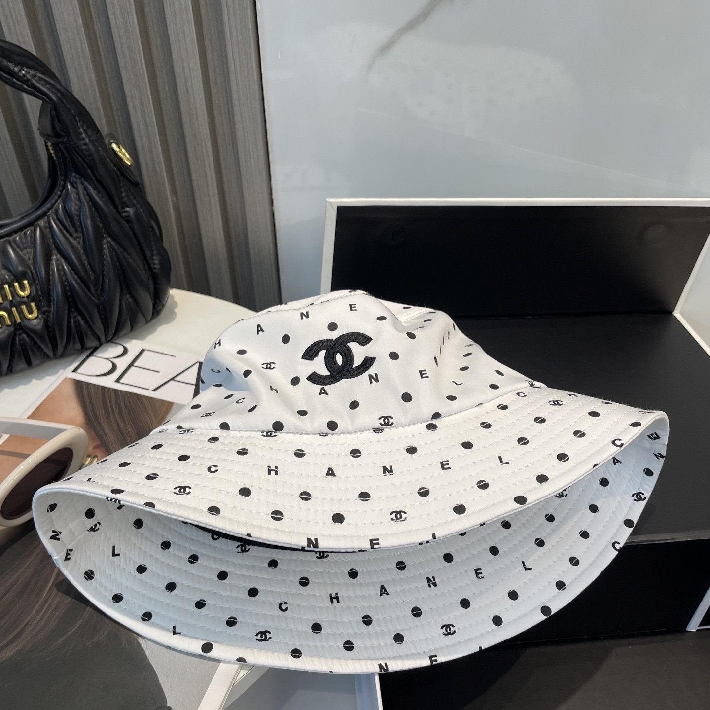 Ch*el bucket hat