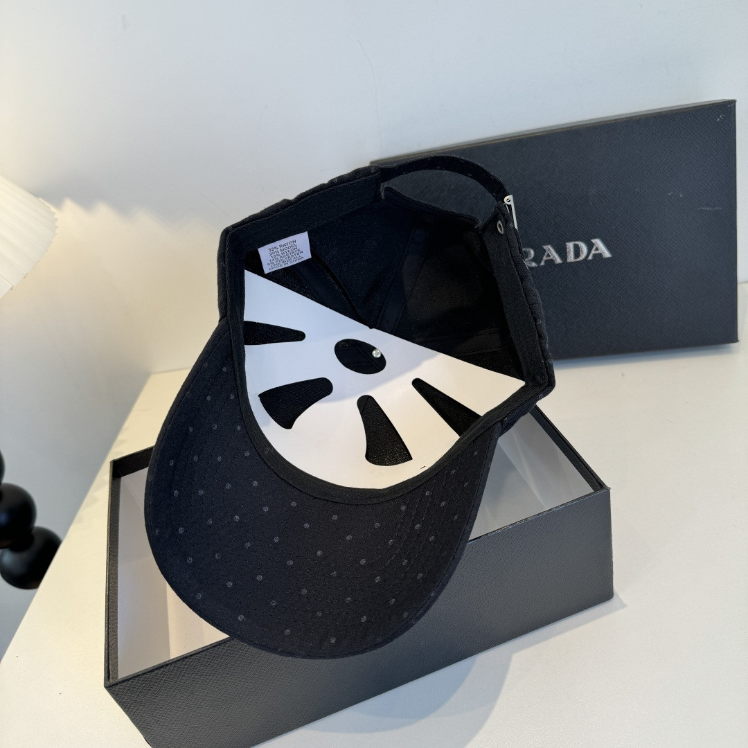 Pra*a baseball cap