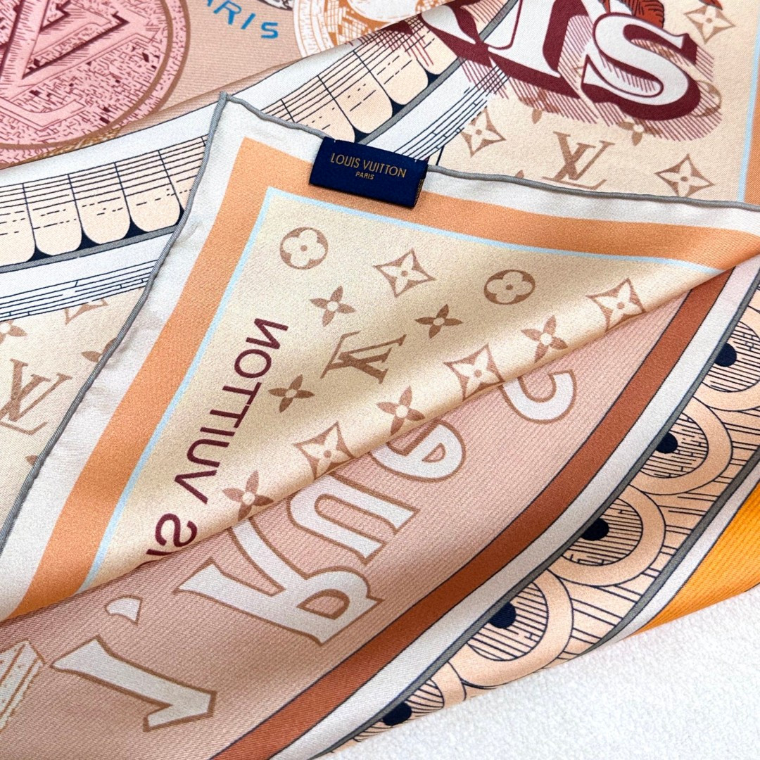LV silk scarf 90x90cm
