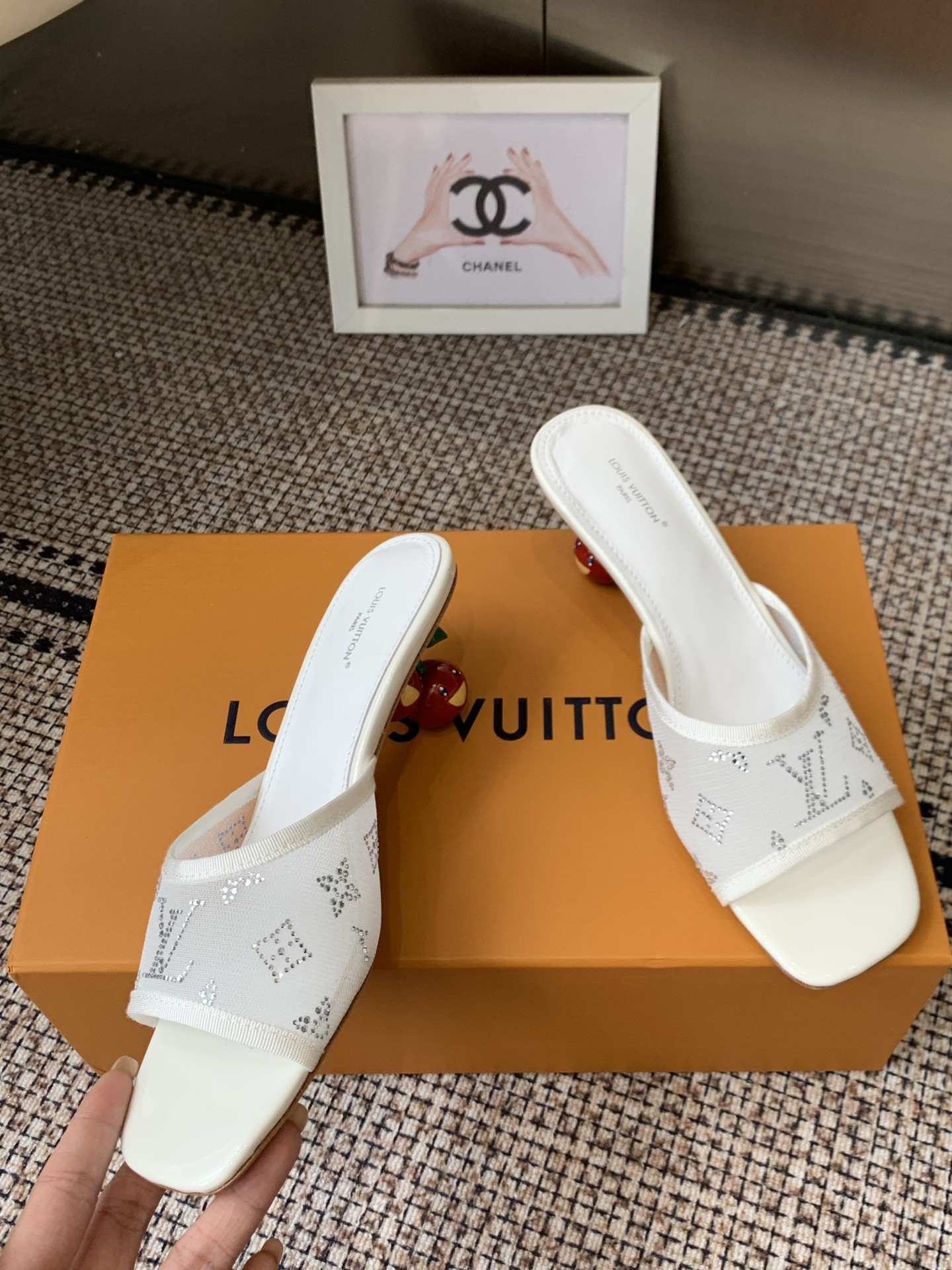 UA LV x TM Gala Mule