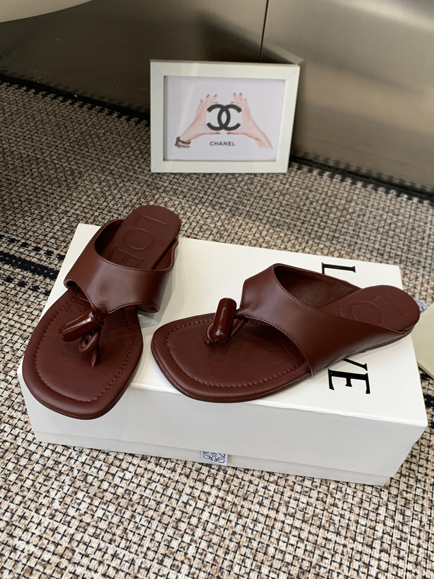 ua L0ew* toggle flat sandals