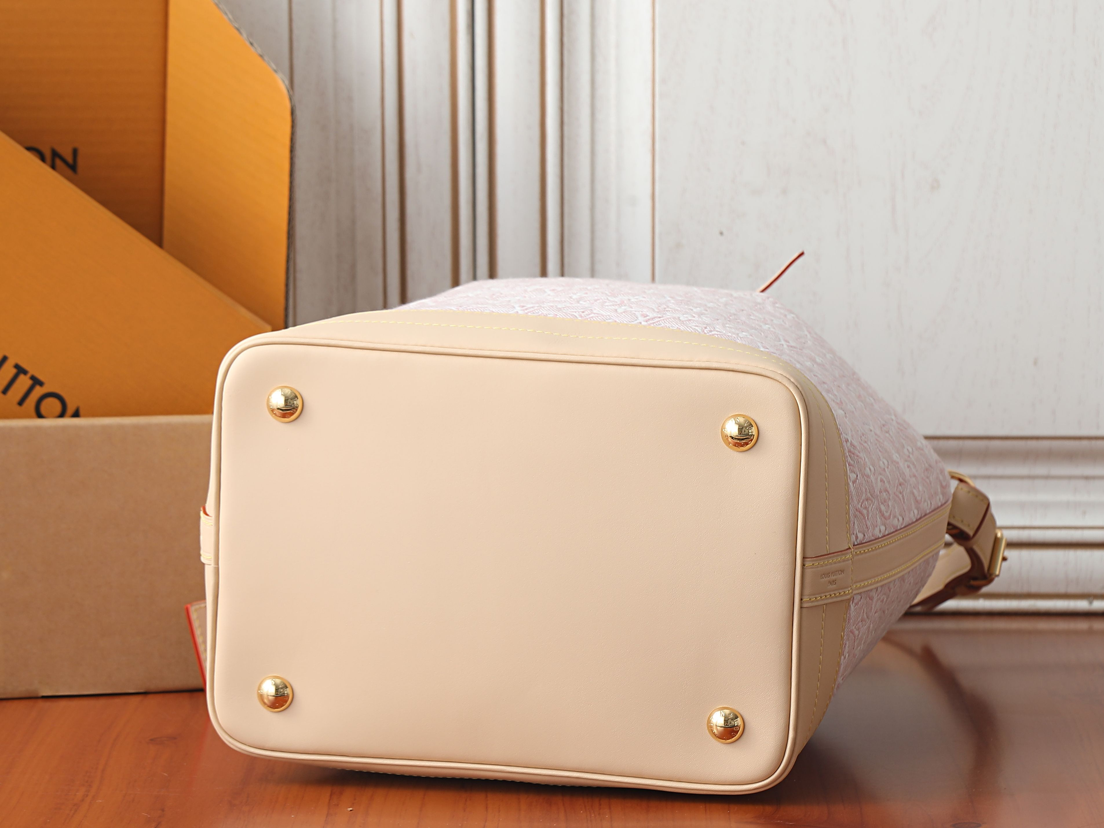 LV Noé M28714 27.5x36x20cm