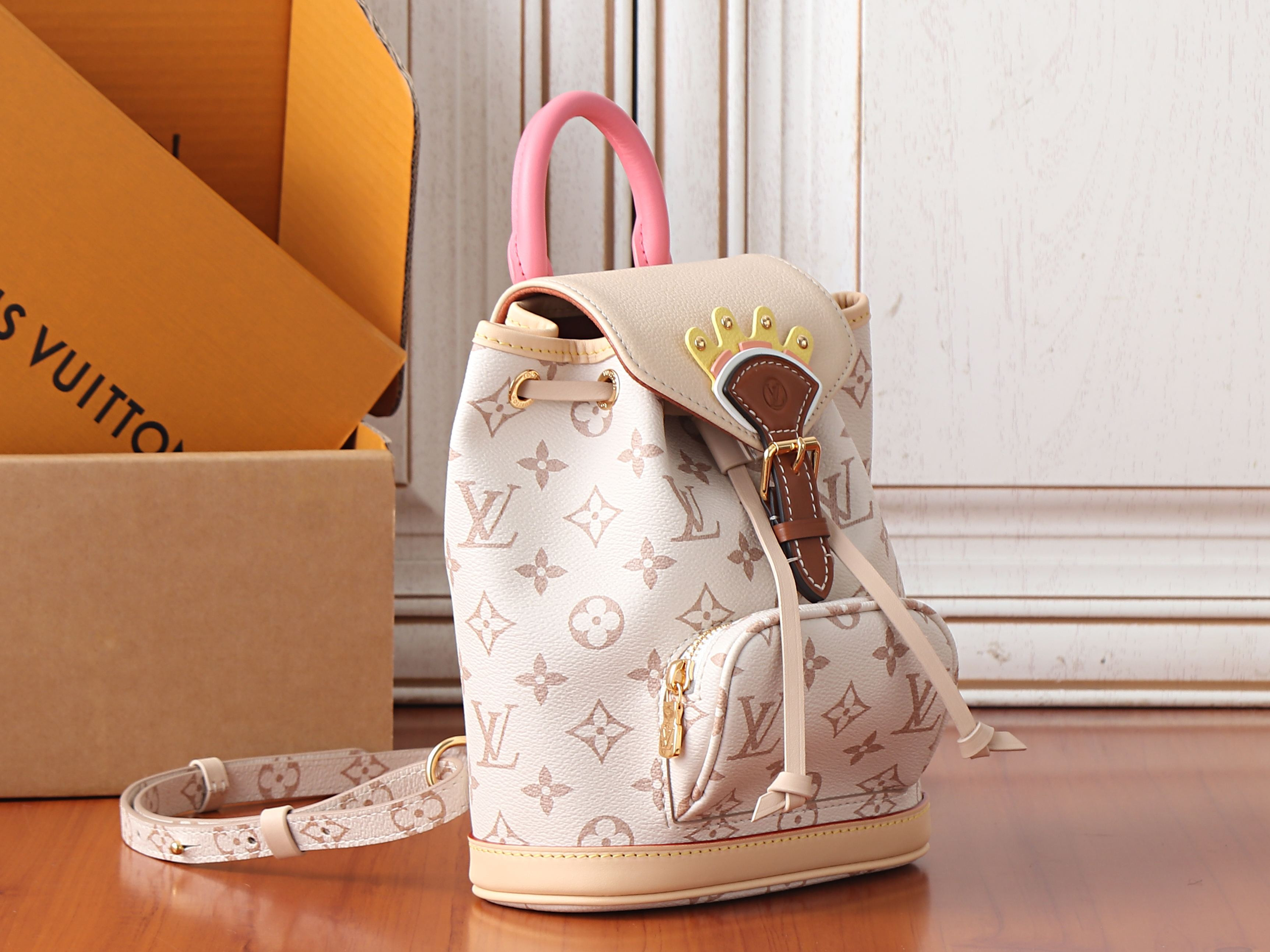 LV Montsouris Mini M2A079 24x25x12cm