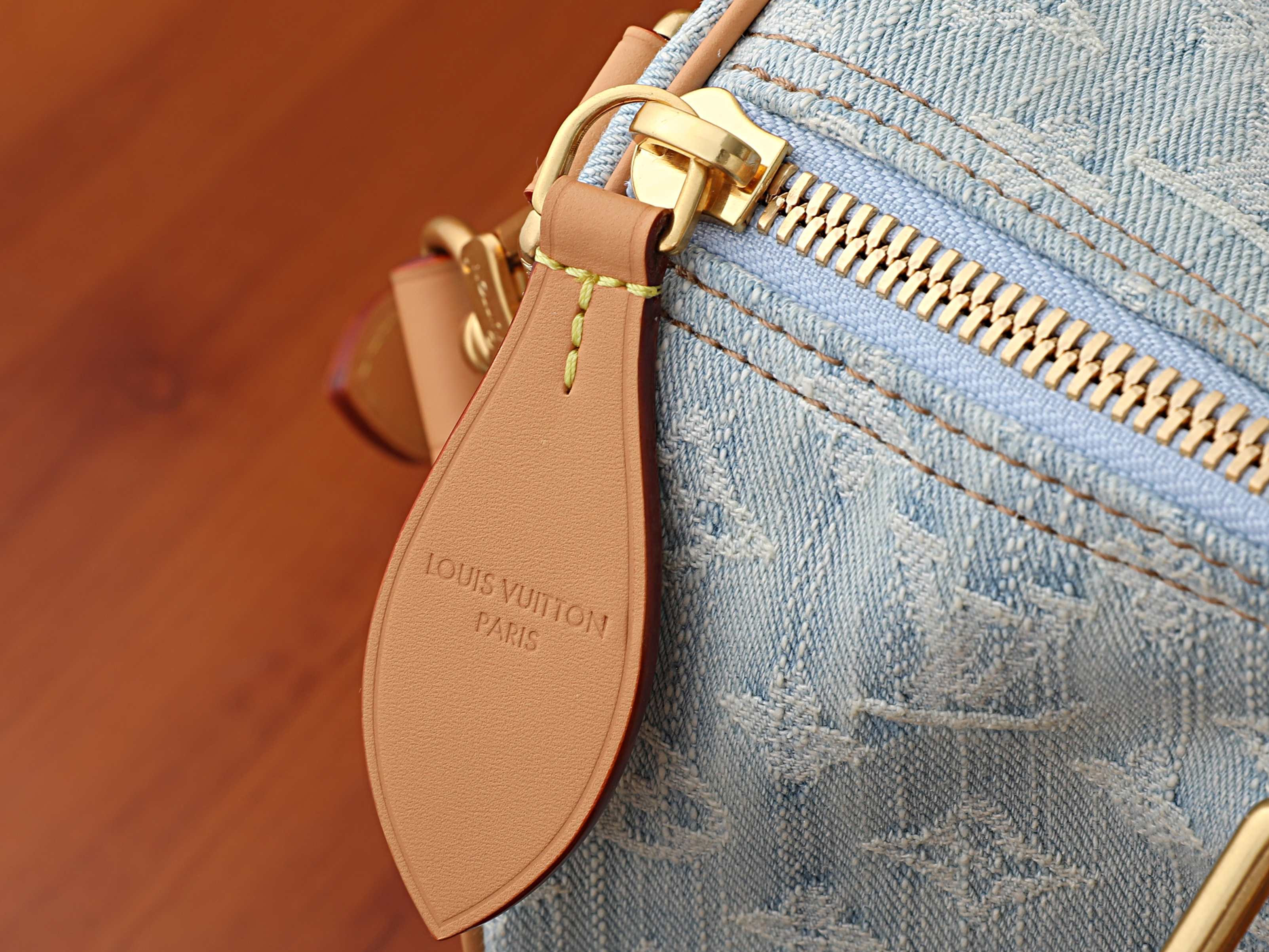LV Speedy 30 Bandoulière M2A209 34 x 22 x 19 cm