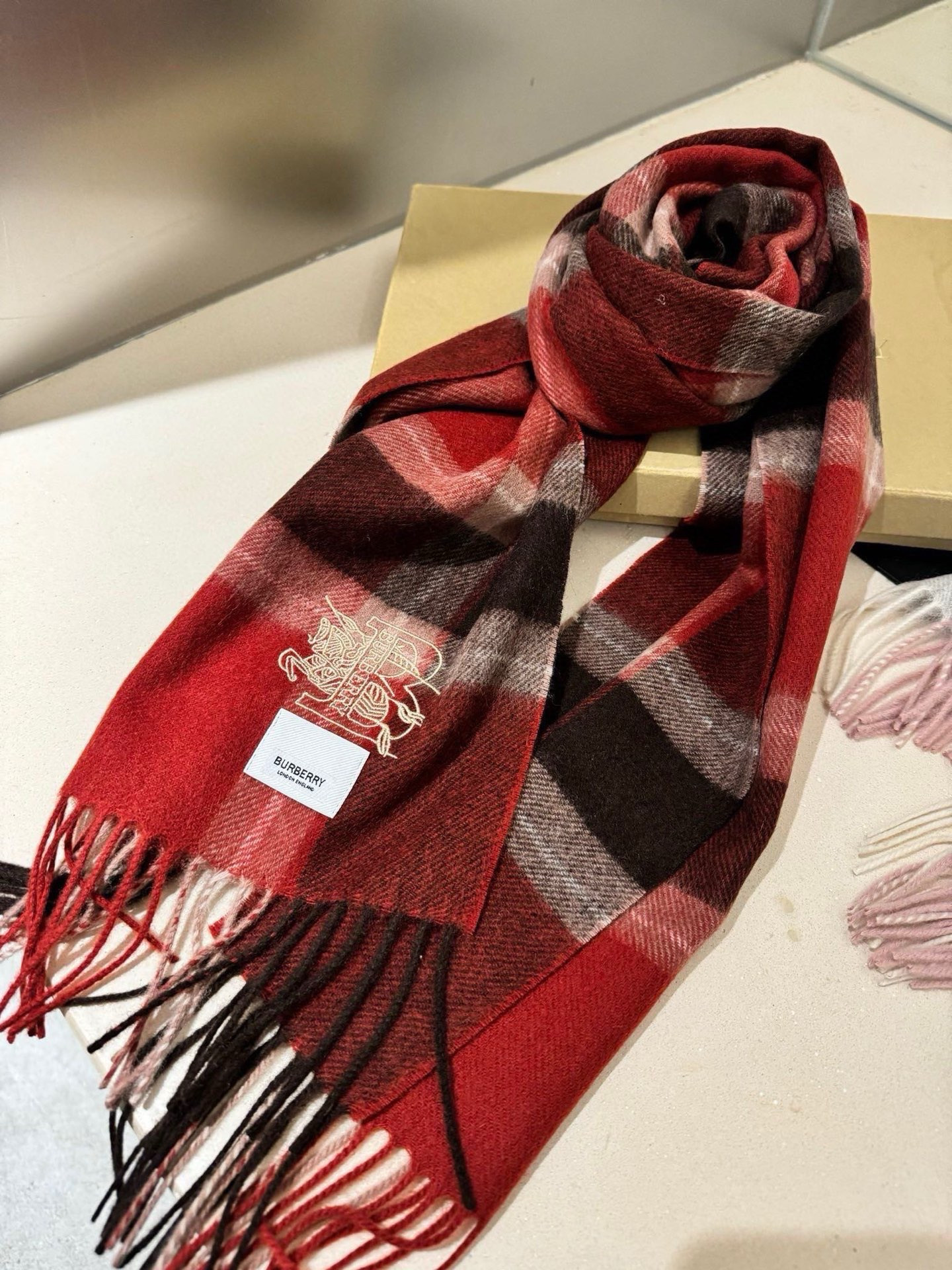 B**rry scarf 30x180cm