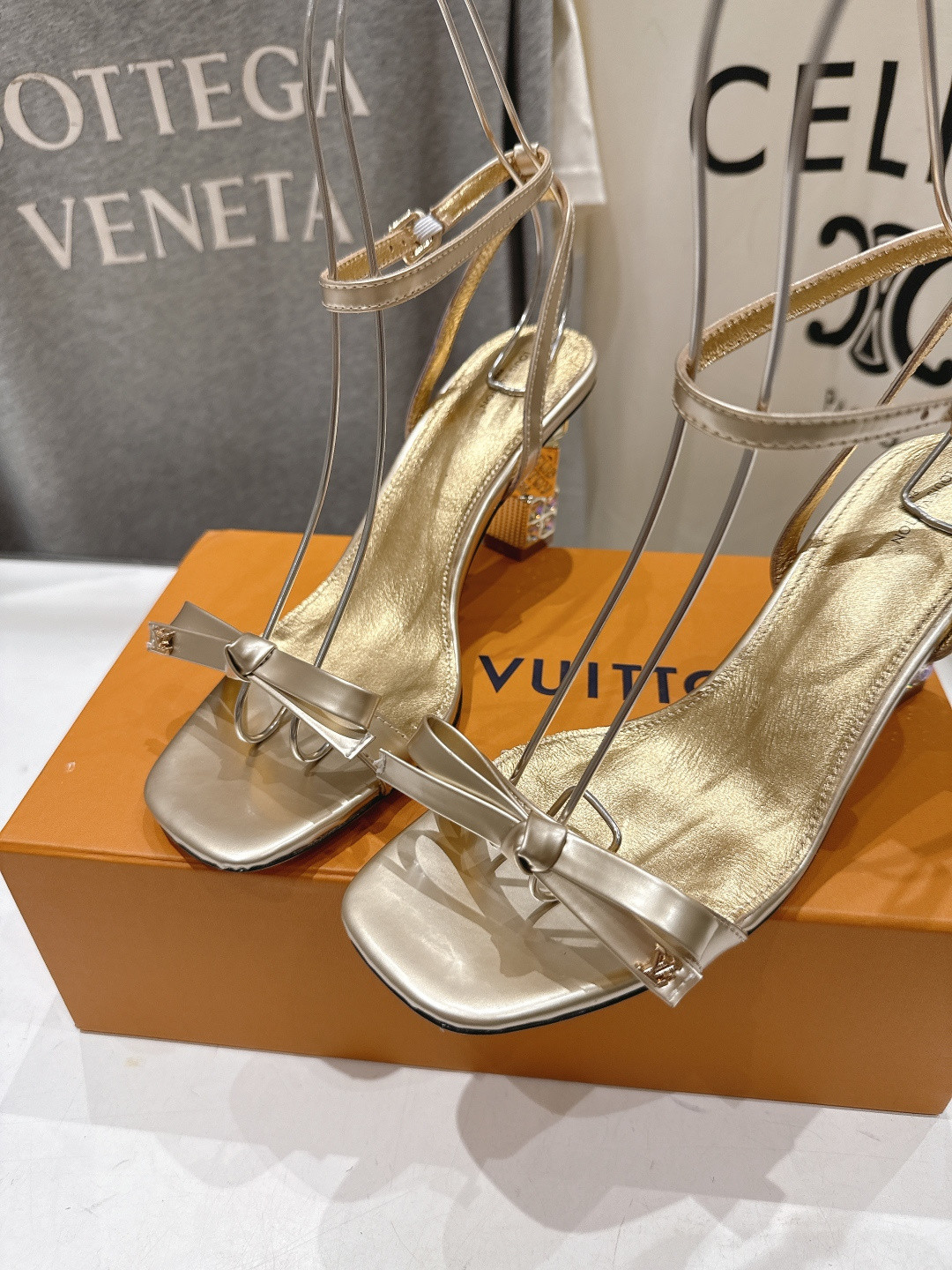 UA LV Cube Sandal 7cm Heel