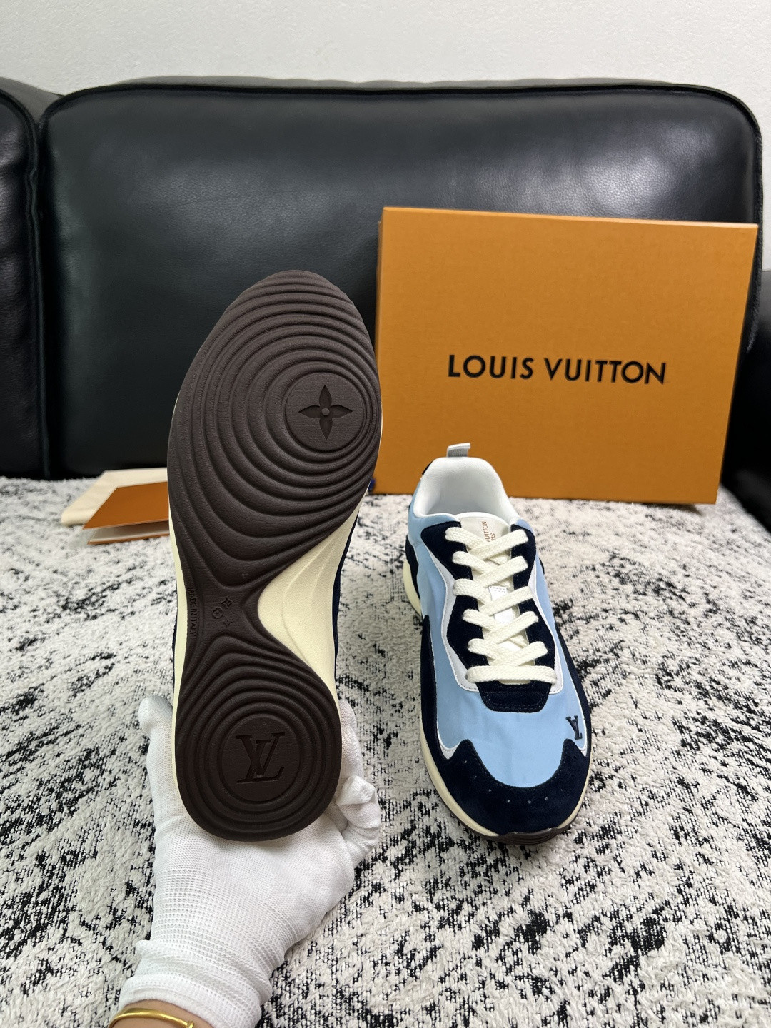 UA LV Drop 300 Sneaker