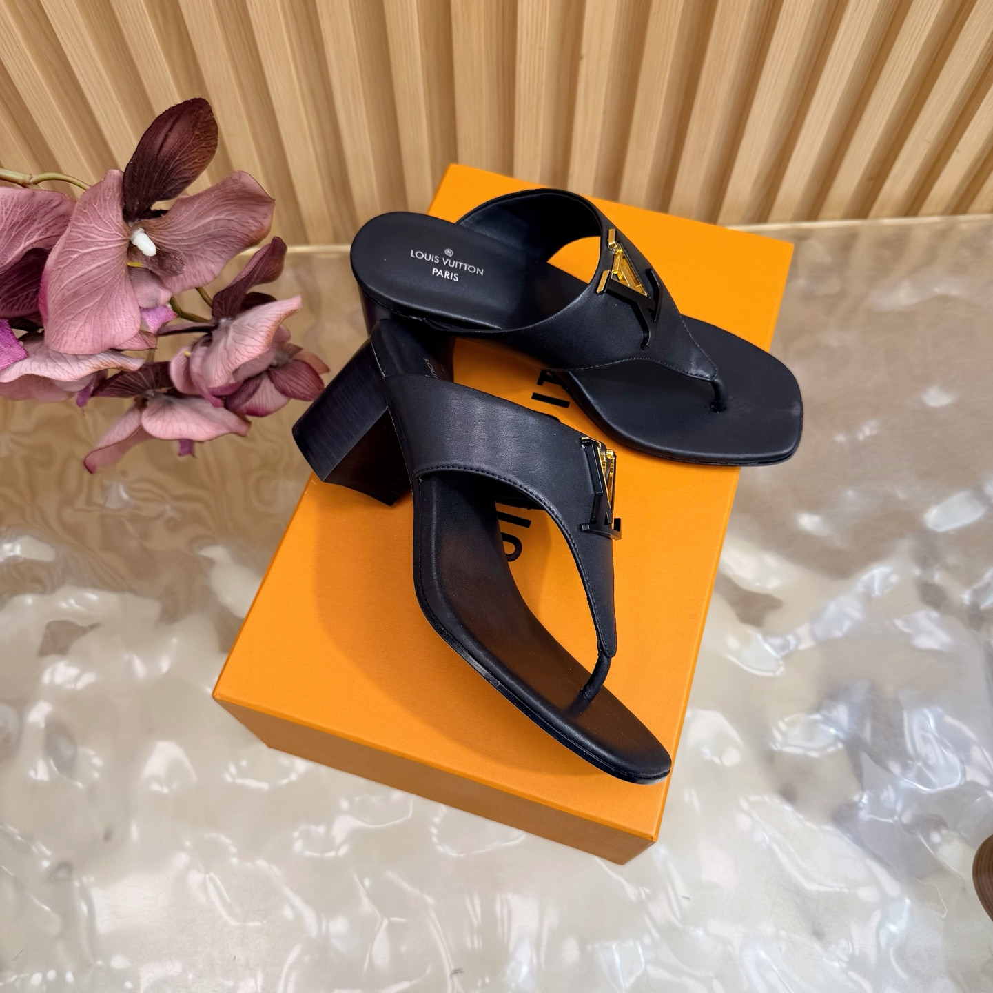 UA LV Mare Thong 6cm Heel