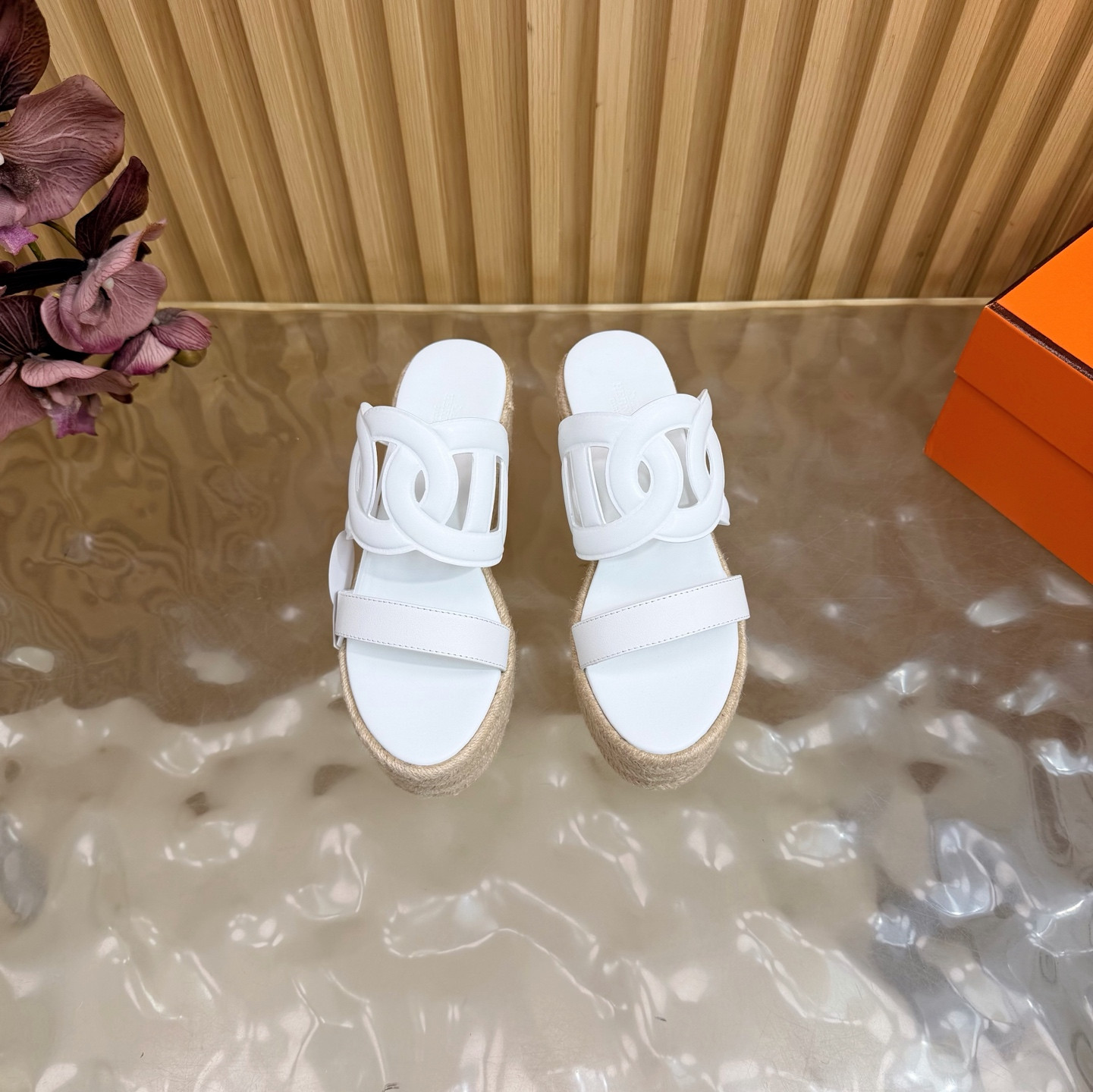 ua H**mes ithea espadrille